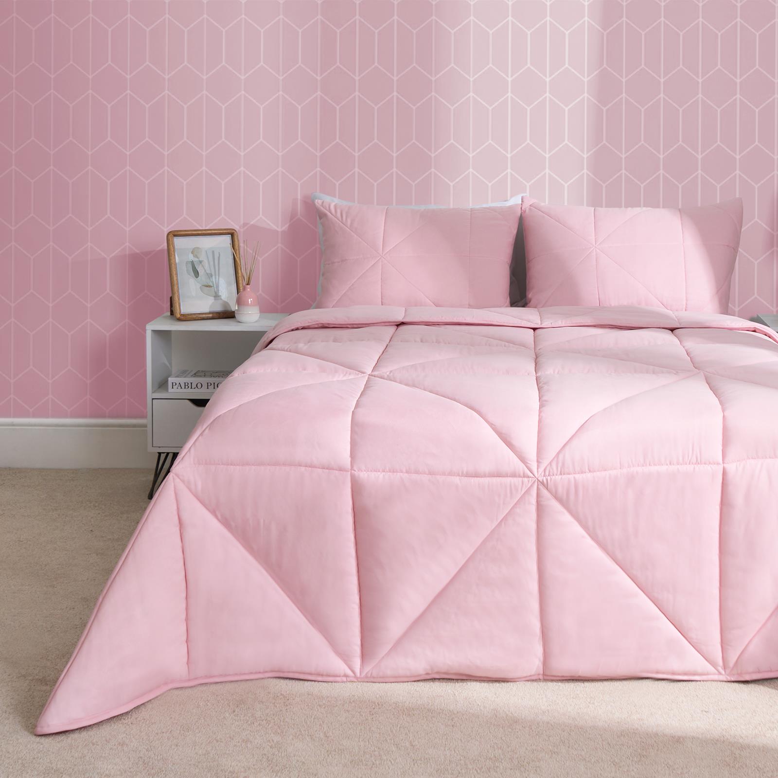 OHS Coverless Duvet Geo Quilted 7.5 TOG Bedding Set with Pillowcase Double King