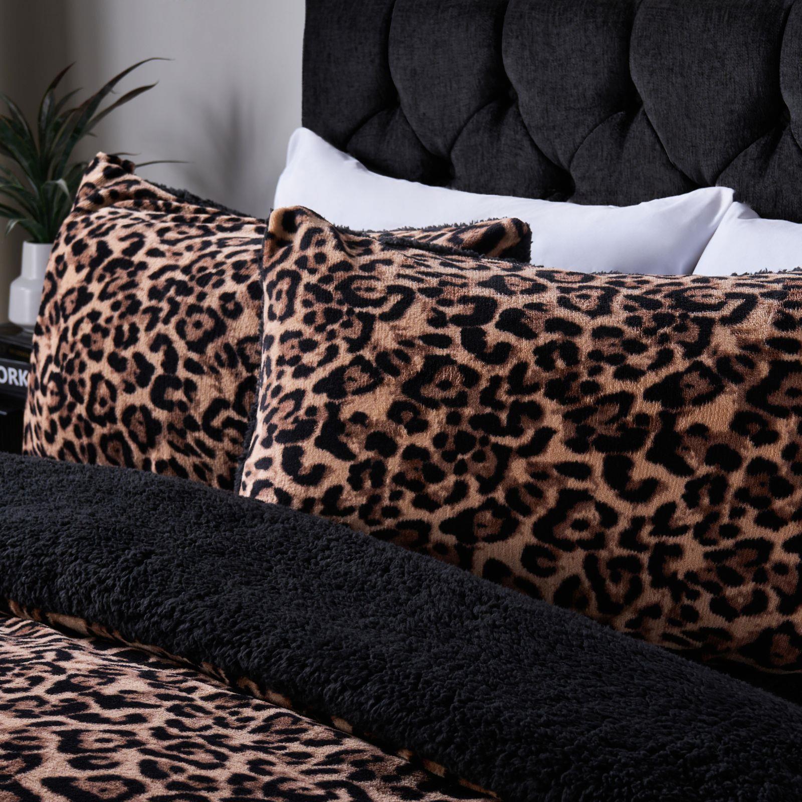 OHS Leopard Bedding Set Sherpa Fleece Reversible Duvet Cover with Pillowcase