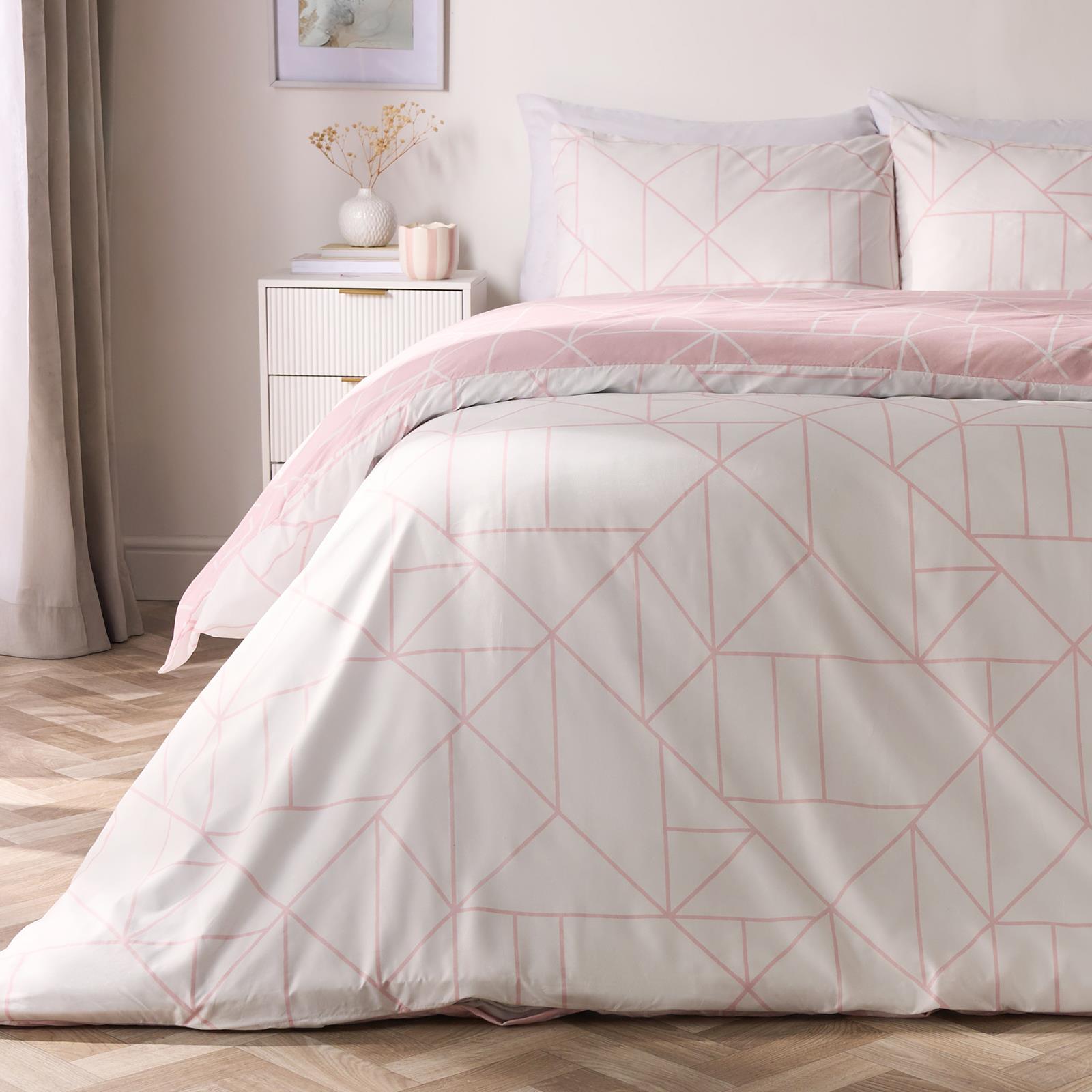 OHS Geometric Reversible Bedding Set Soft Quilt Duvet Cover with Pillowcase