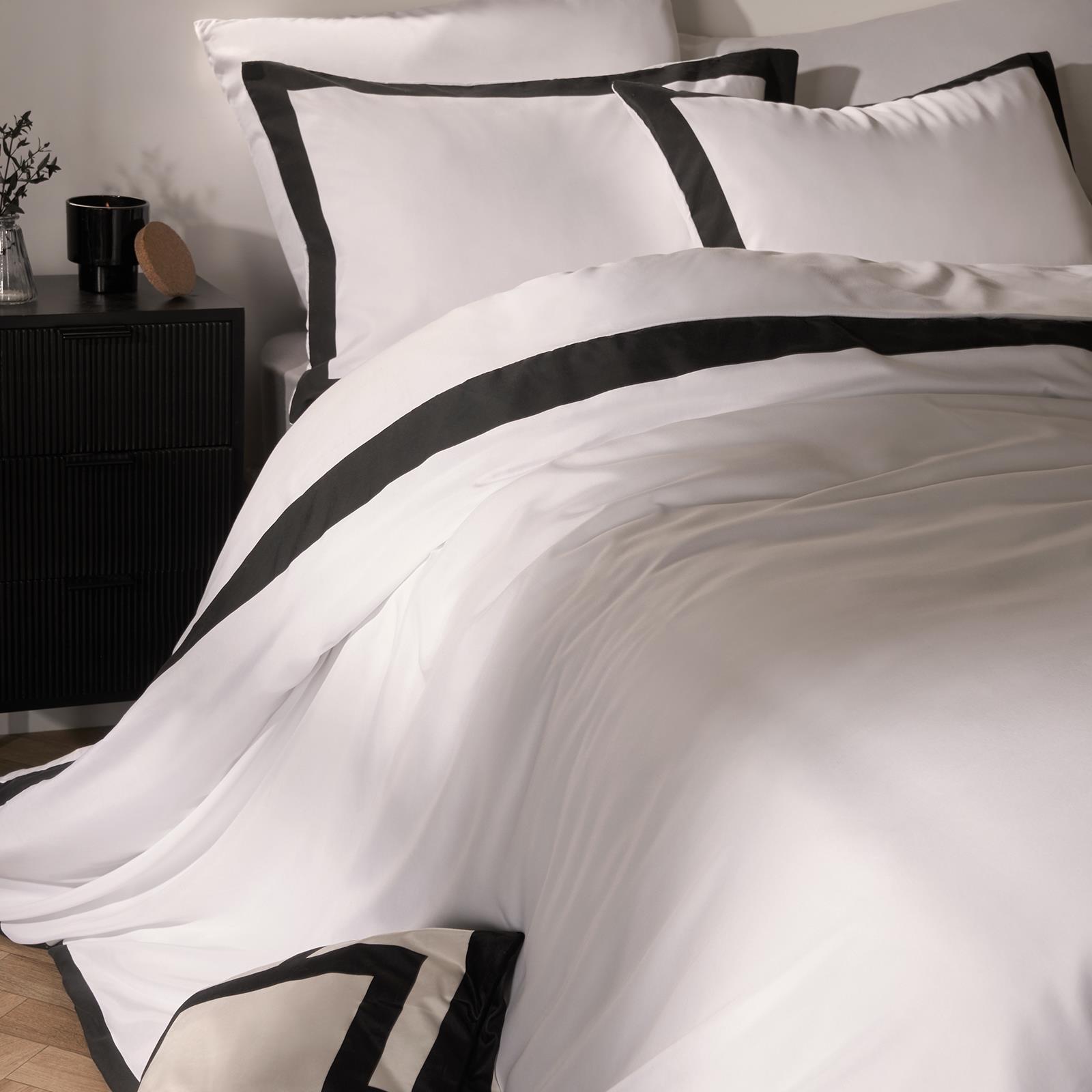 OHS Contrast Border Bedding Set Soft Microfibre Duvet Cover with Pillowcases