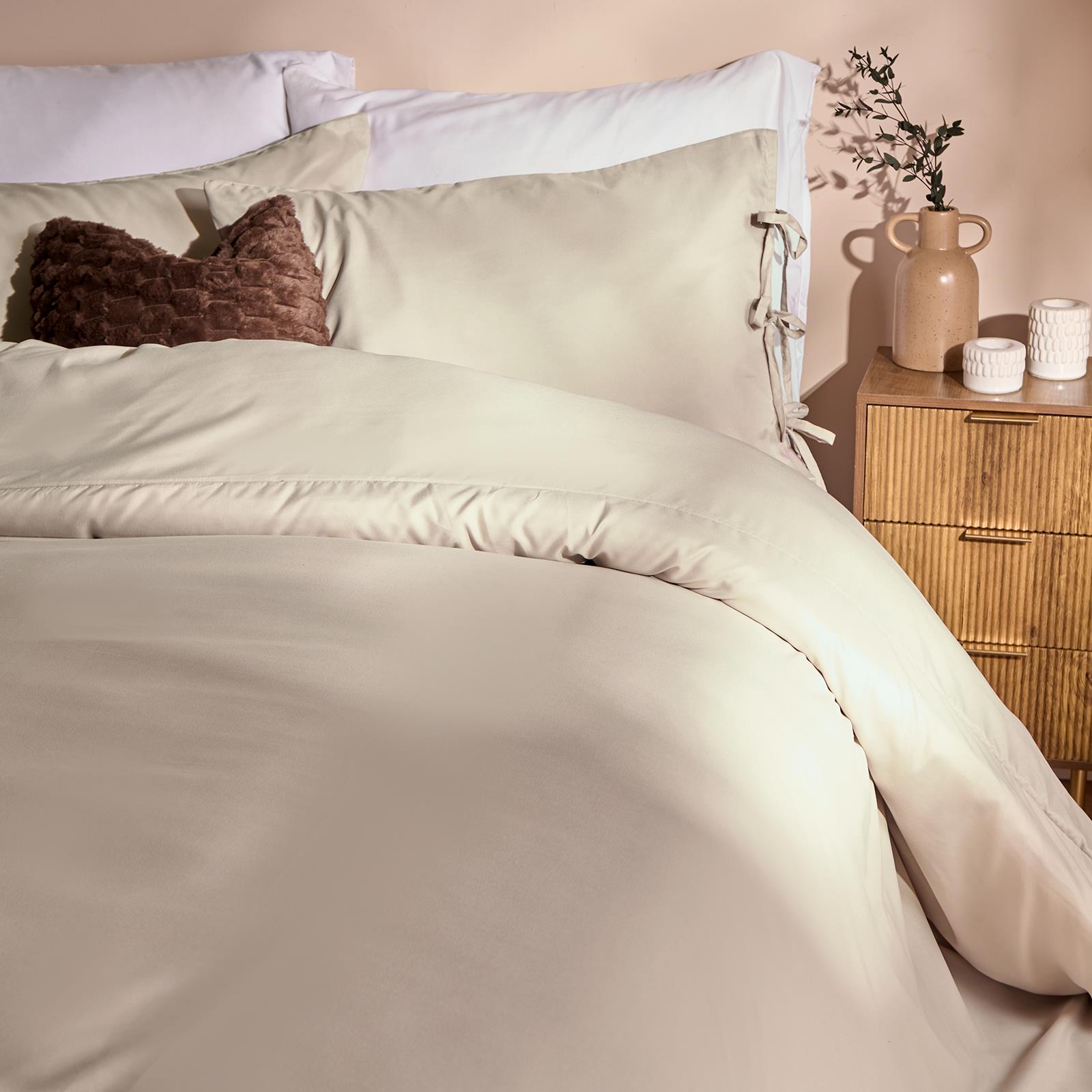 OHS Bow Tie Duvet Cover Plain Dye Soft Cosy Bedding Set with Pillowcase