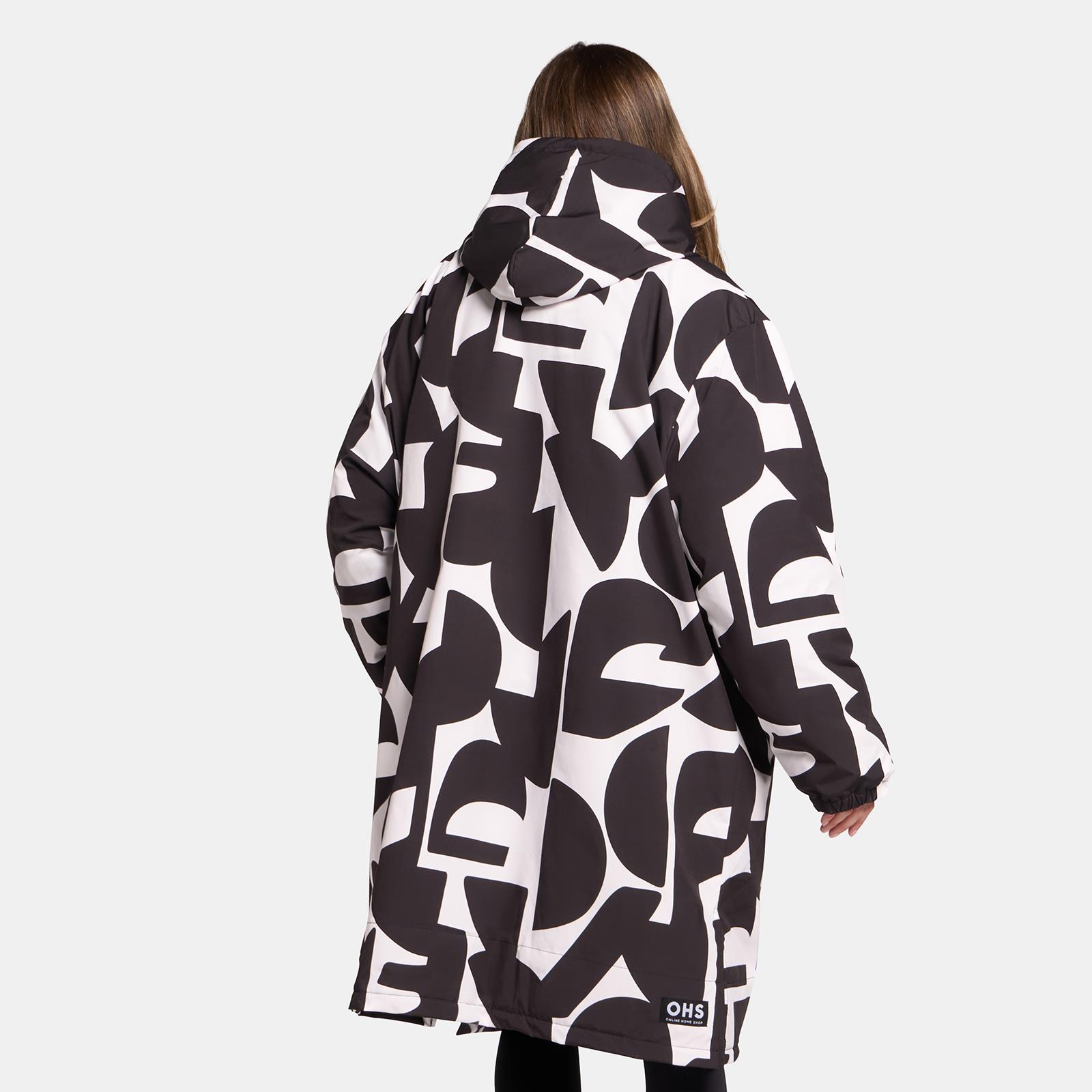 OHS Drying Changing Robe Geo Print Sherpa Lined Water Resistant Oversize Coat