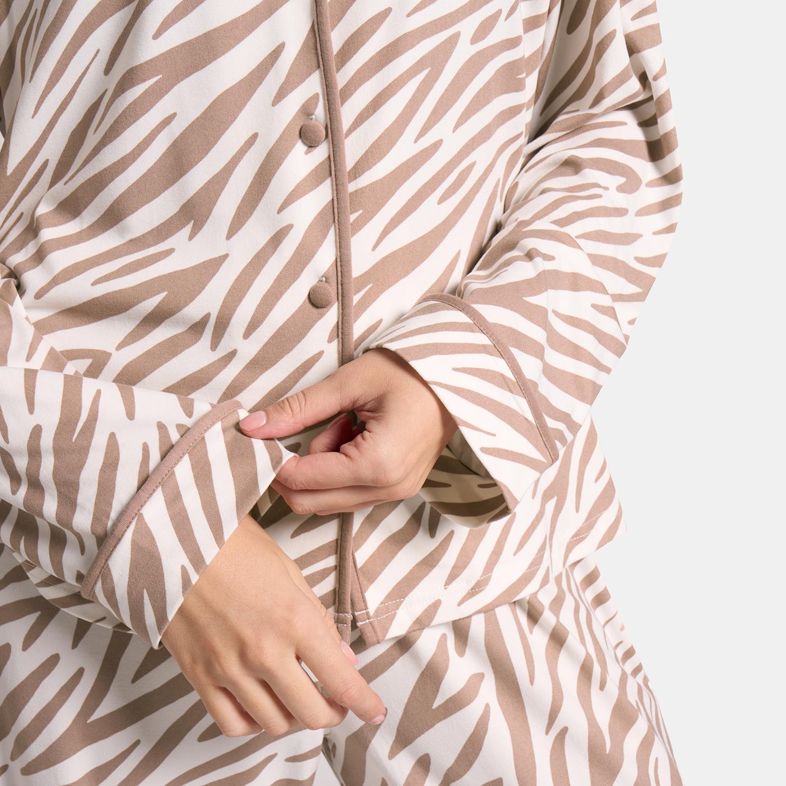 OHS Animal Print Pyjama Set Jersey Button Through Nightwear Loungewear