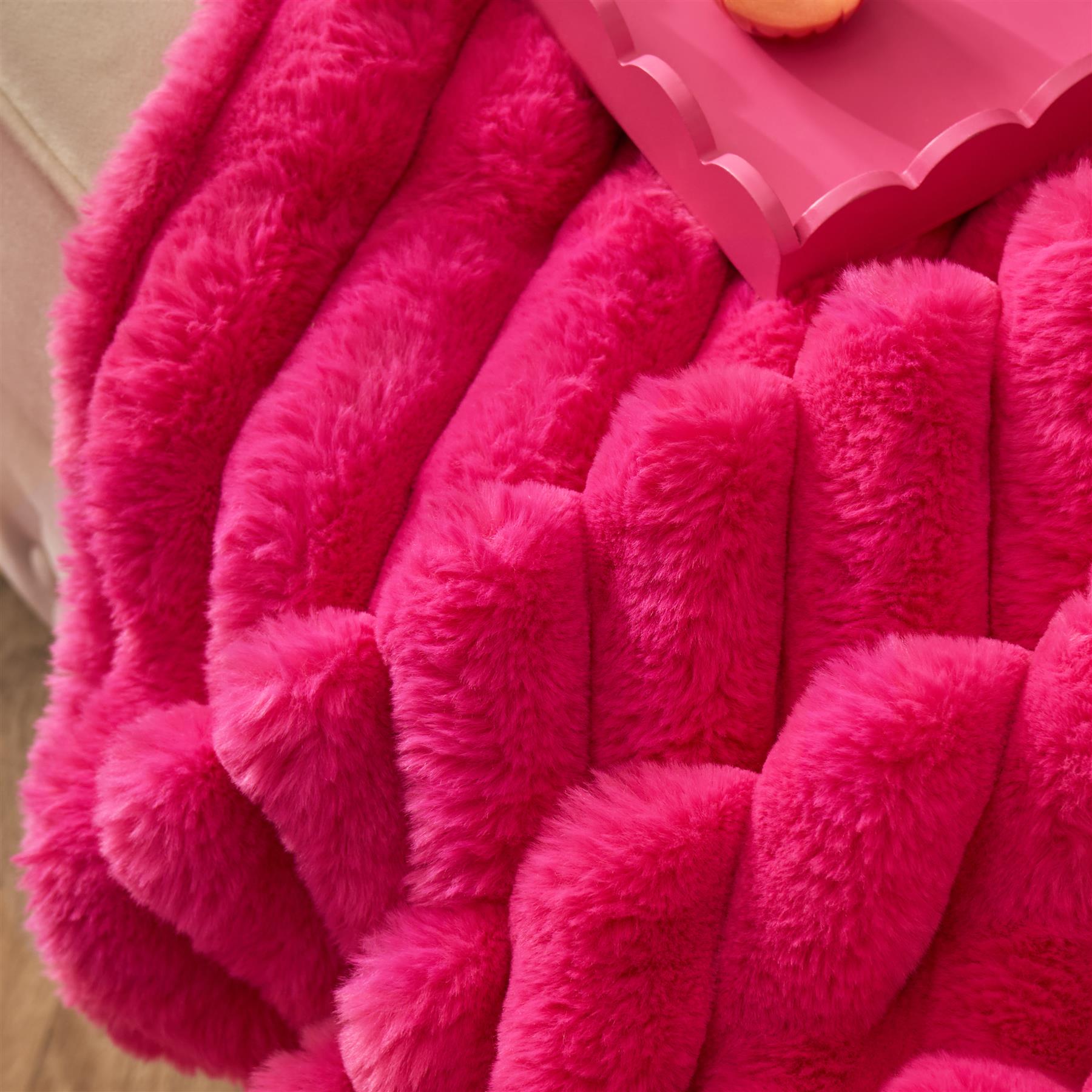 OHS Jumbo Ribbed Throw Faux Fur Fleece Fluffy Blanket Winter Thermal Bedspread