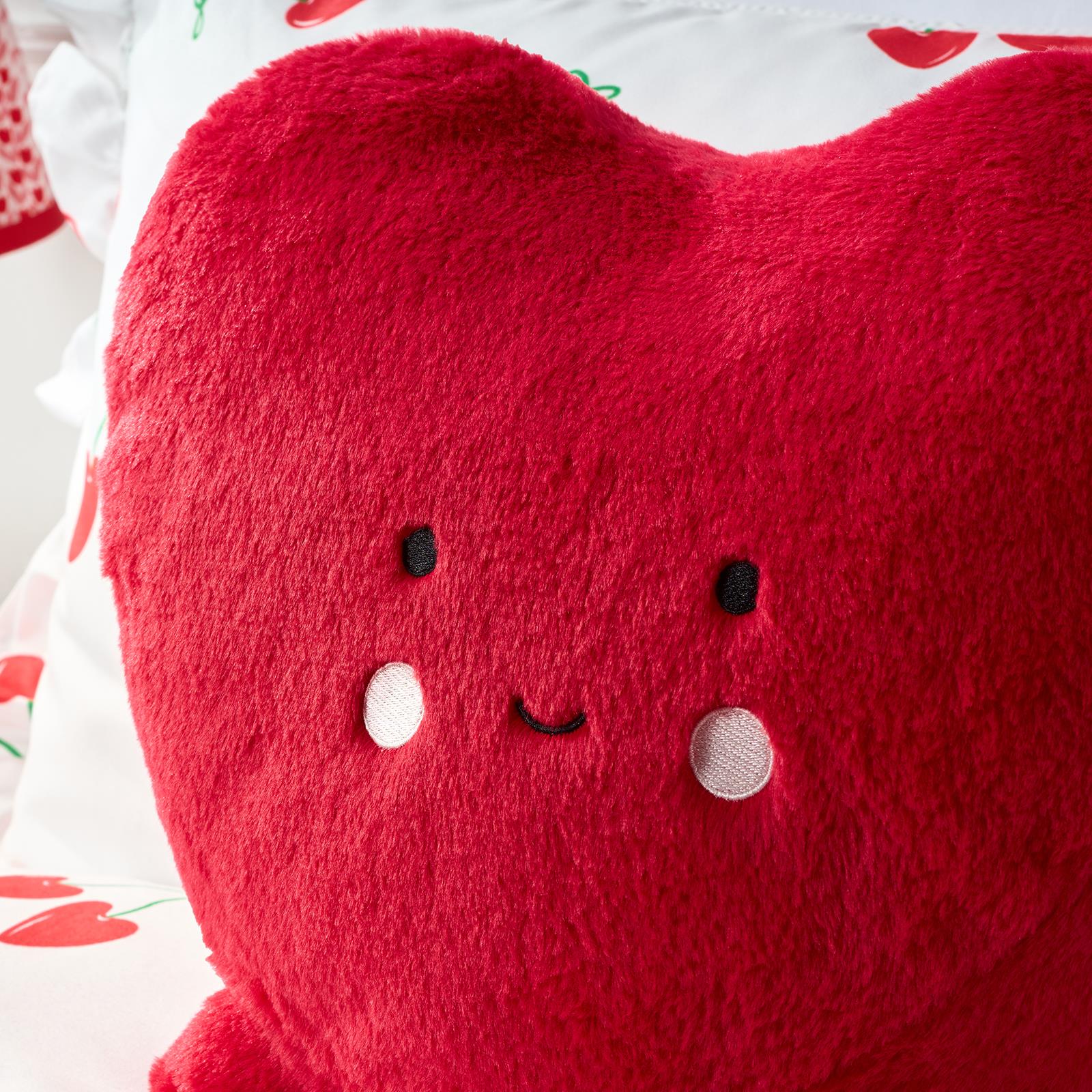 OHS Heart Shaped Cushion Decorative Filled Scatter Throw Pillow Home Decor