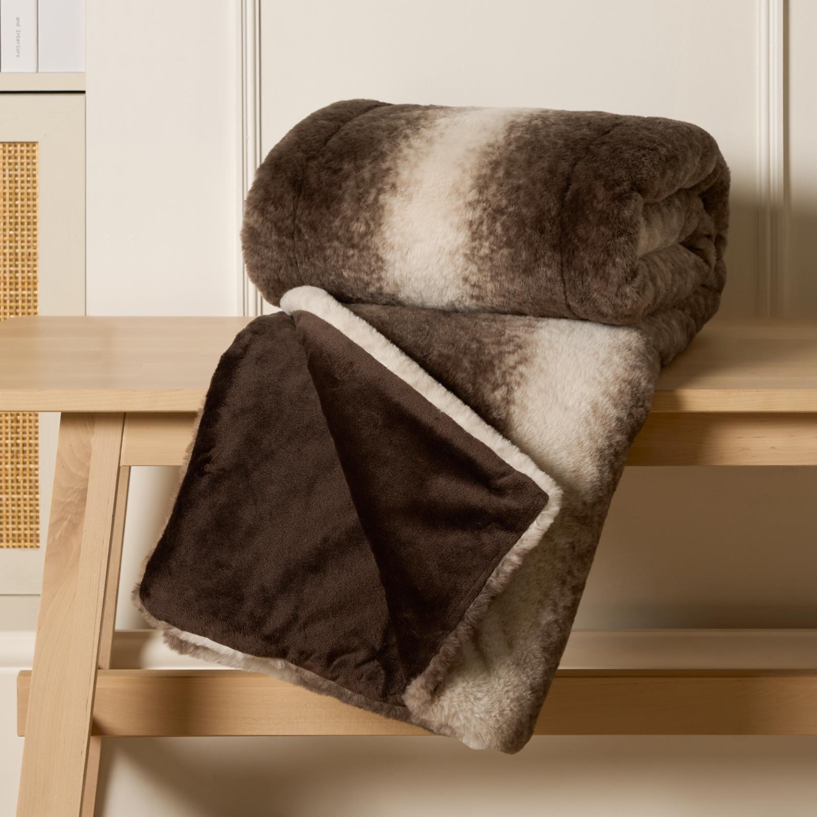 Stripe Throw Over Blanket Faux Fur Fleece Super Soft Plush Sofa Warm Bedspread