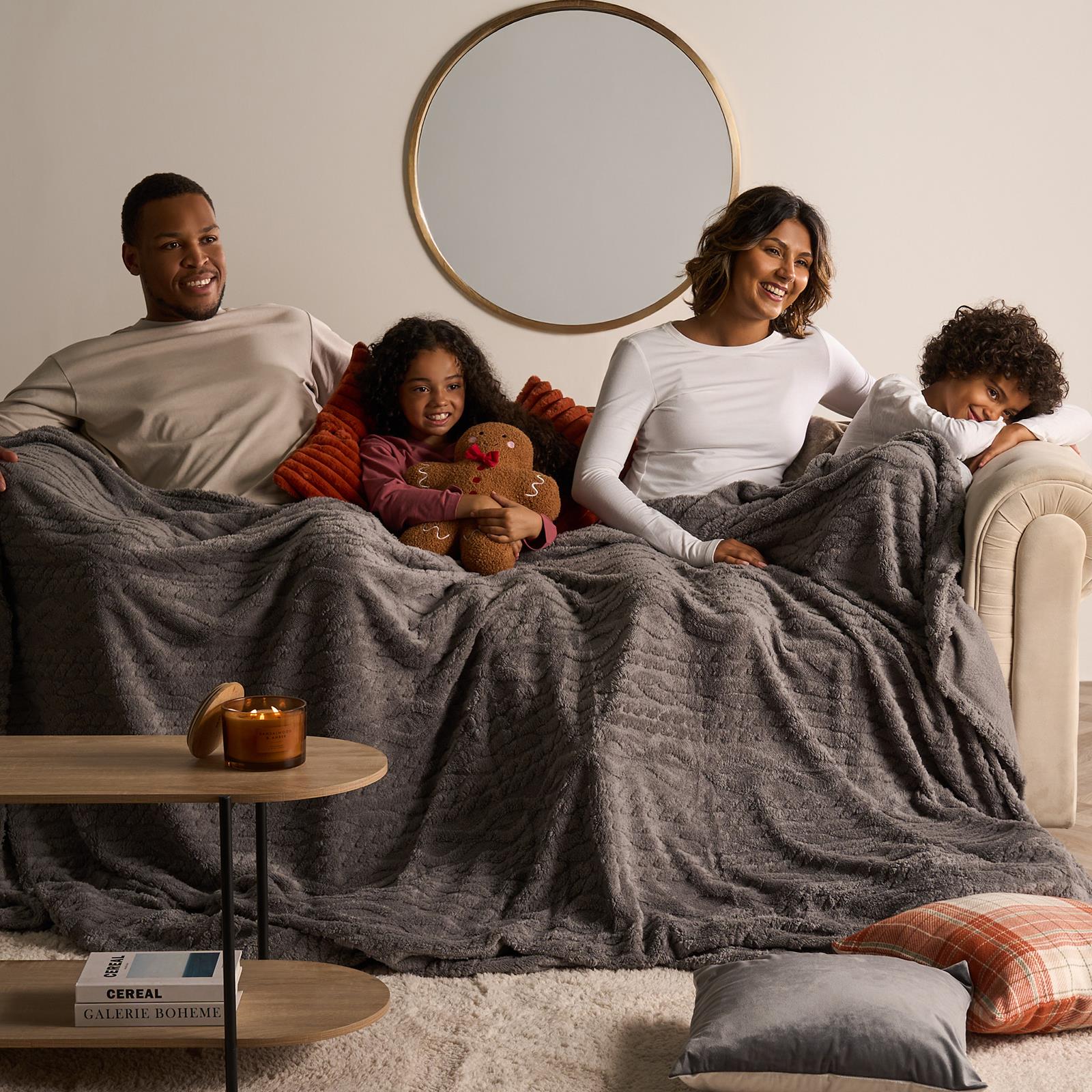 OHS Cable Knit Throw Soft Fleece Family Large Blanket Thermal Bedspread