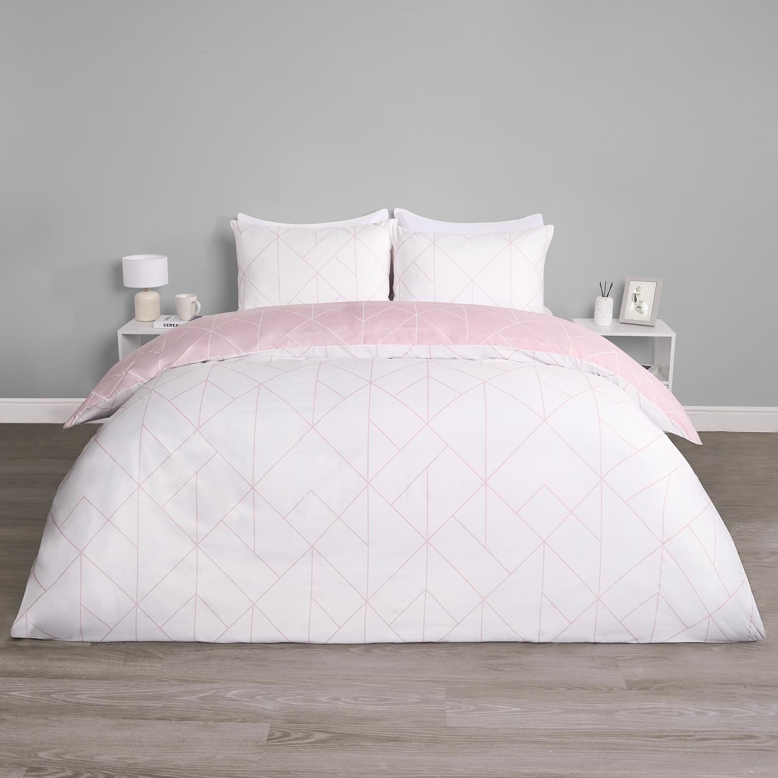 OHS Geometric Reversible Bedding Set Soft Quilt Duvet Cover with Pillowcase