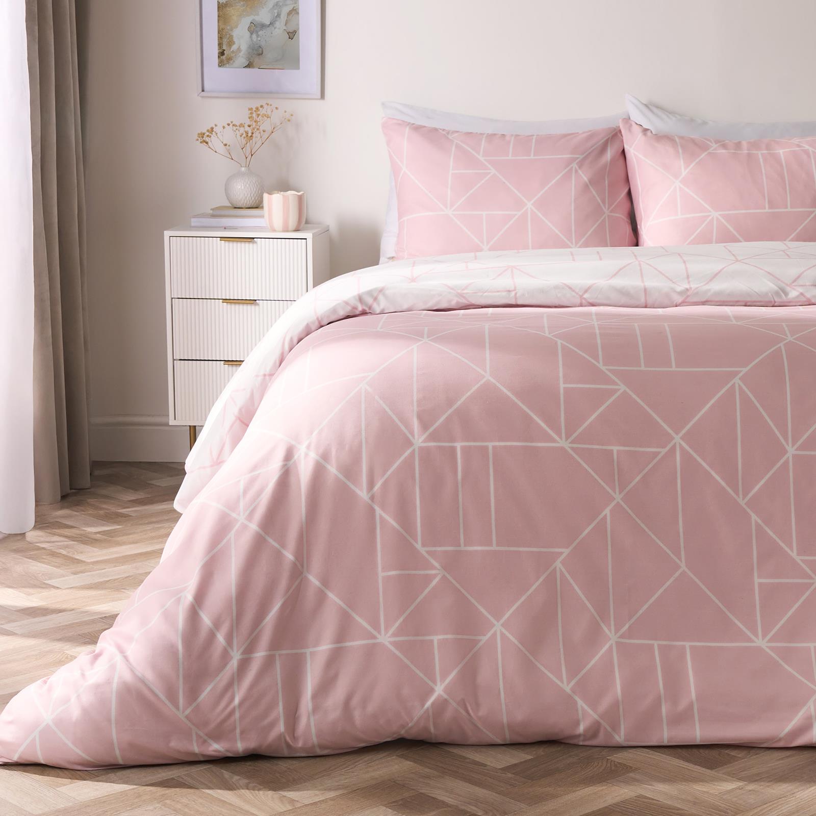 OHS Geometric Reversible Bedding Set Soft Quilt Duvet Cover with Pillowcase