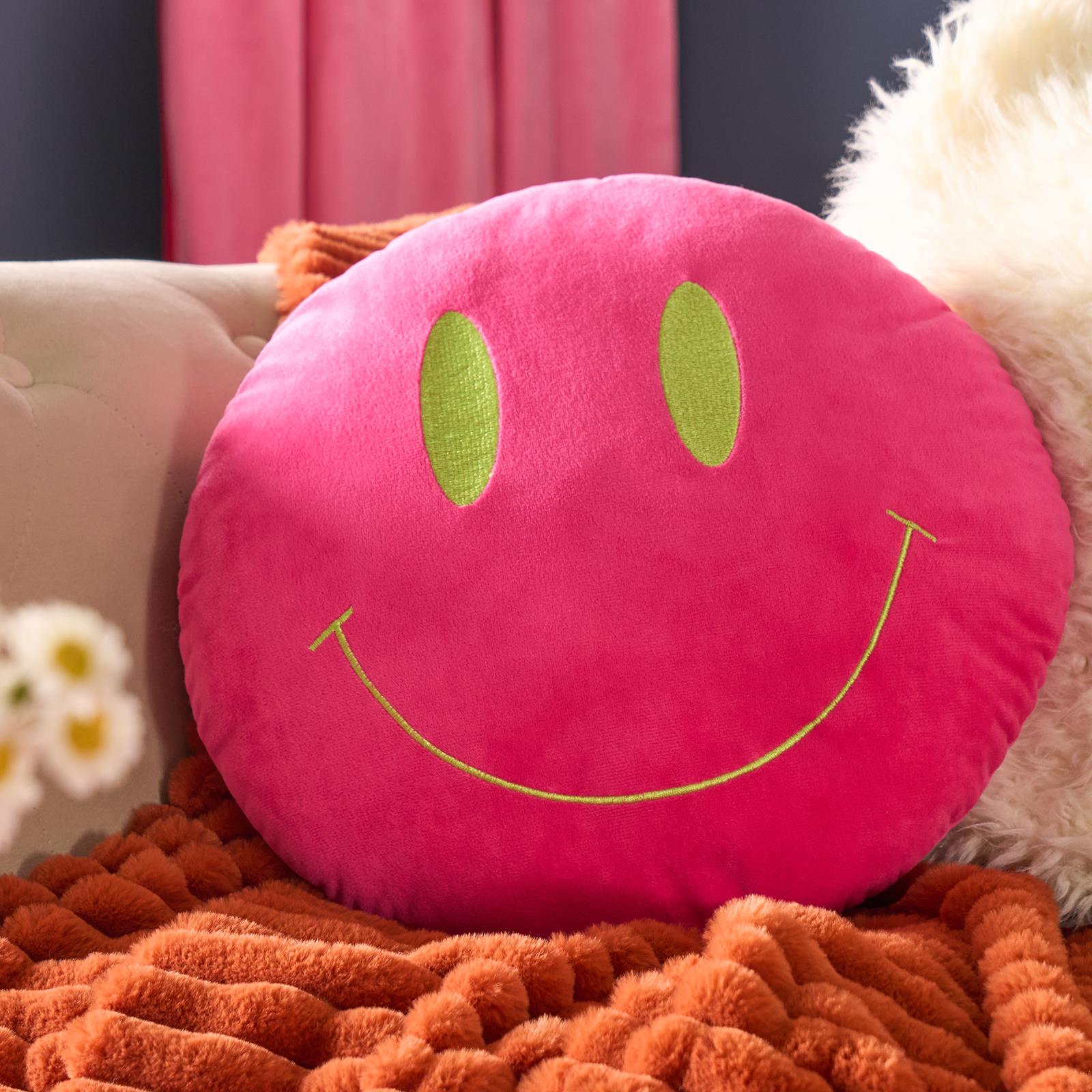 OHS Smiley Face Cushion Decorative Filled Scatter Throw Pillow Home Decor