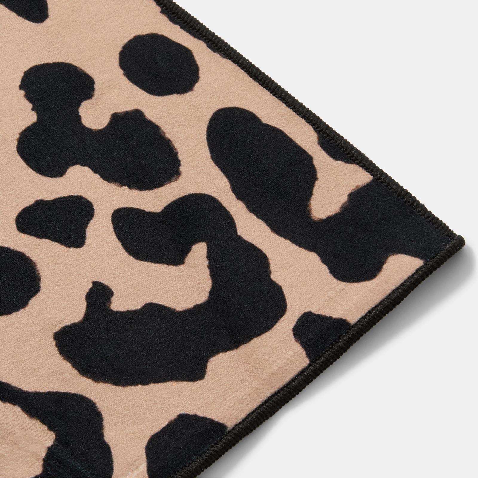 OHS Washable Rug Animal Print Ultra Soft Living Room Area Mat Accent Rugs
