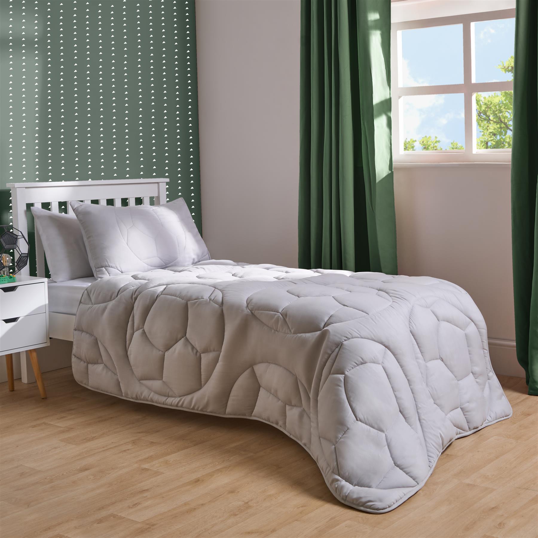 OHS Football Coverless 7.5 Tog Duvet with Pillowcase Embossed Quilt Bedding Set
