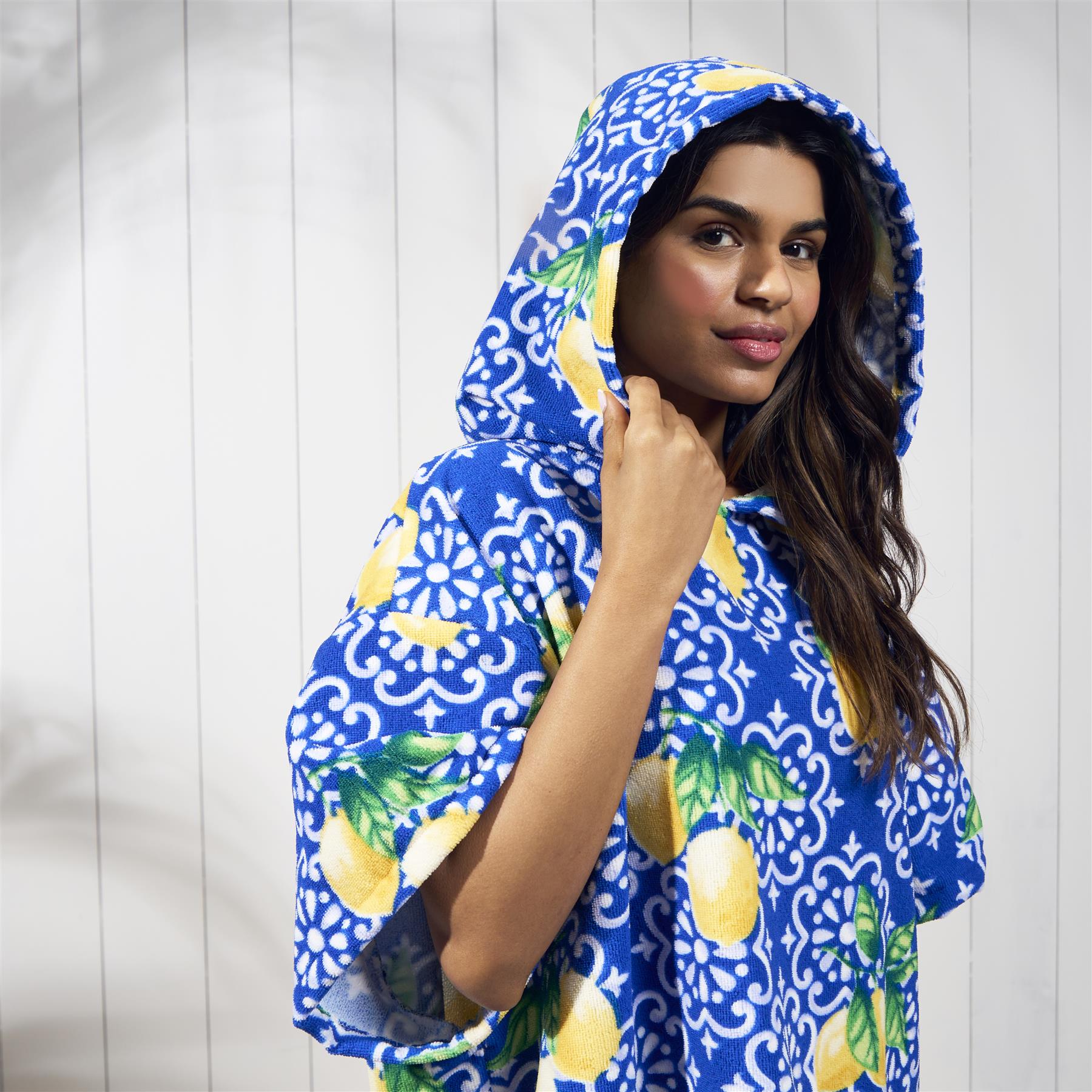 Poncho Towel Ladies Oversized Hooded Beach Wrap Adult Bath Changing Beach Robe - Picture 3 of 17