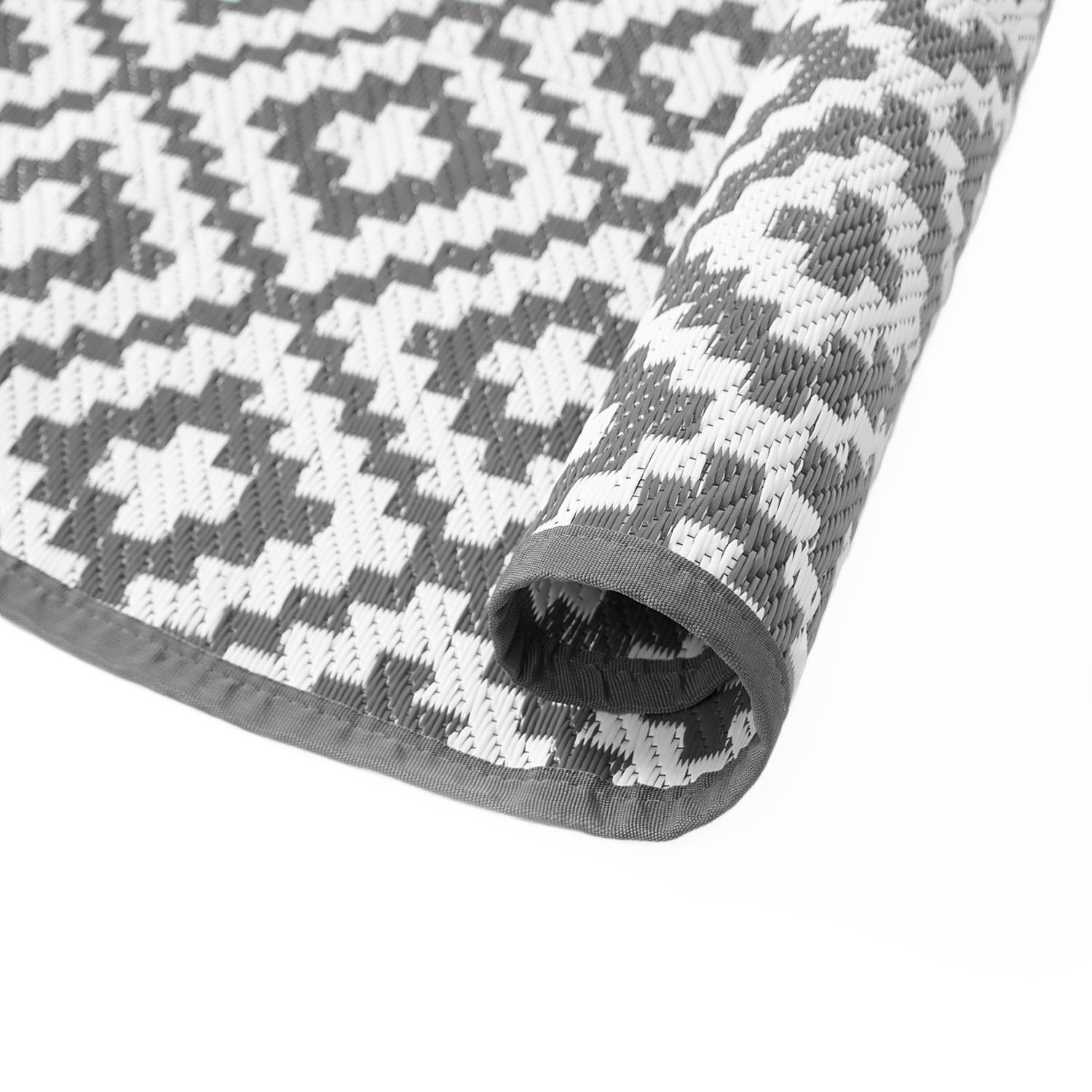 Outdoor Rug Garden Geometric Large Waterproof Patio Area Non Slip Deck Floor Mat - Picture 18 of 36