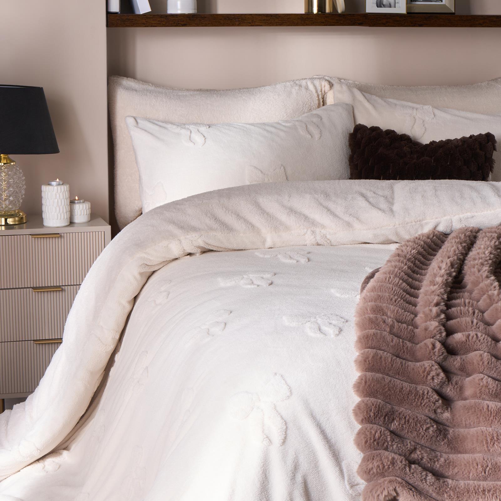 OHS Bow Tufted Bedding Set Teddy Fleece Super Soft Duvet Cover with Pillowcase