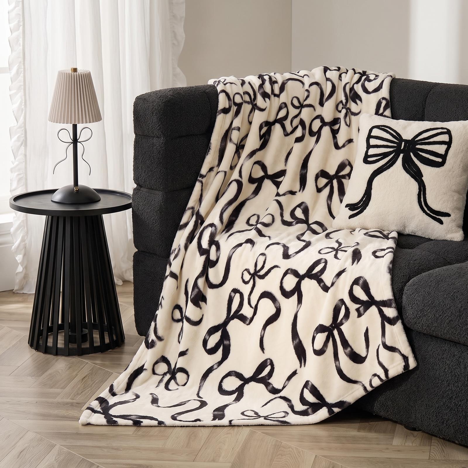 OHS Teddy Fleece Blanket Festive Bow Ribbon Supersoft Warm Thermal Throw