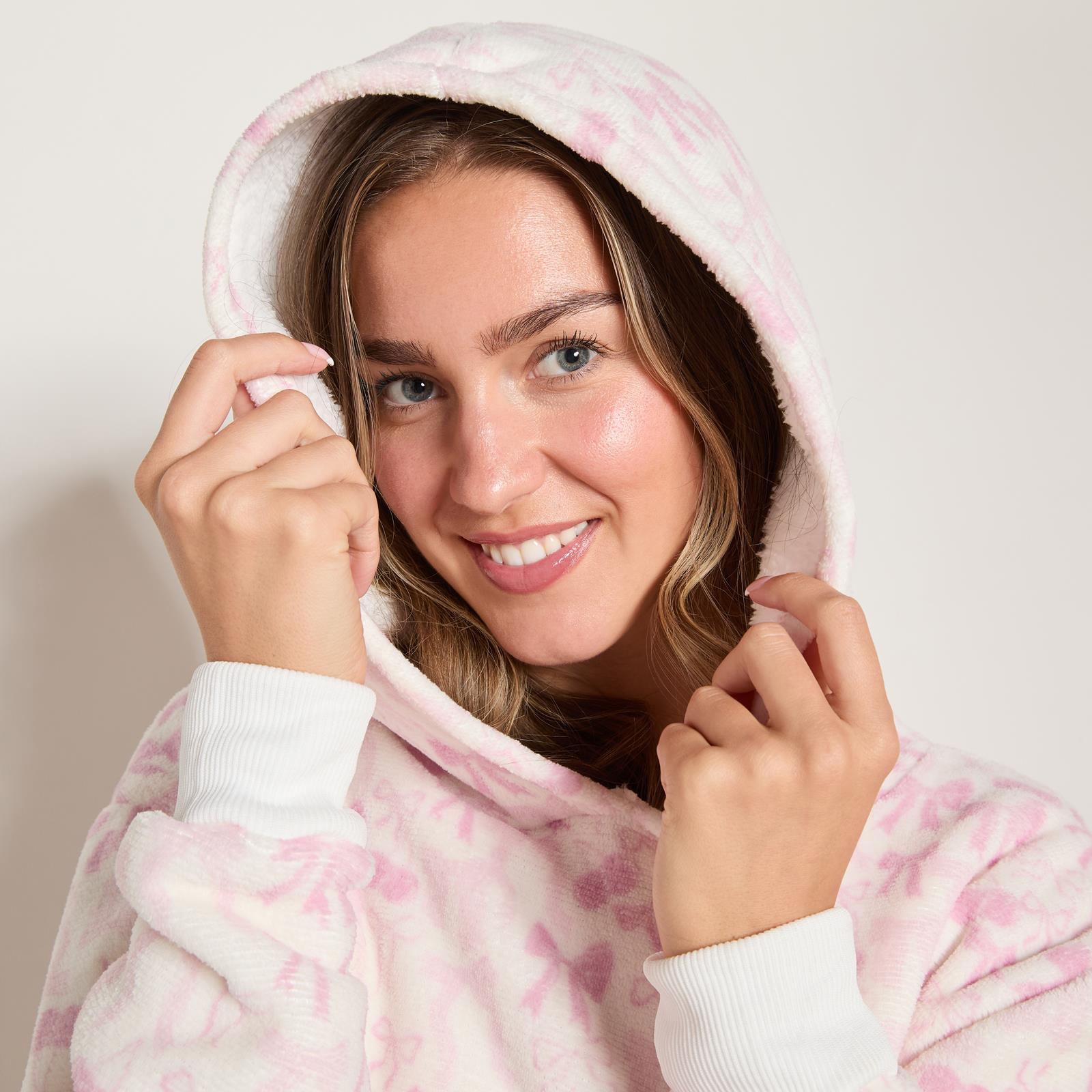 OHS Bow Print Loungewear Set Winter Sherpa Nightwear 2-Piece Hoodie Jogger Gift