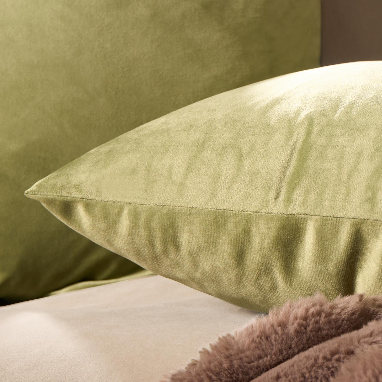 OHS Matte Velvet Cushion Covers Super Soft Luxury Square Pillowcases Multipack