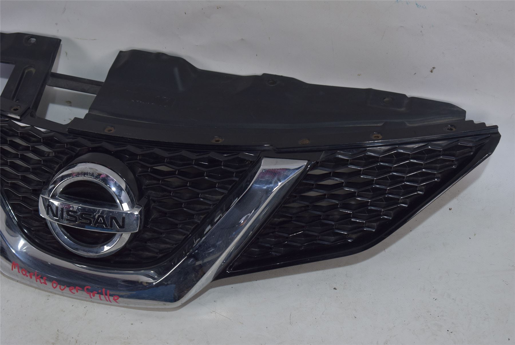 NISSAN QASHQAI 20142018 FRONT BUMPER TOP GRILL GENUINE P/N 623104EA0A eBay