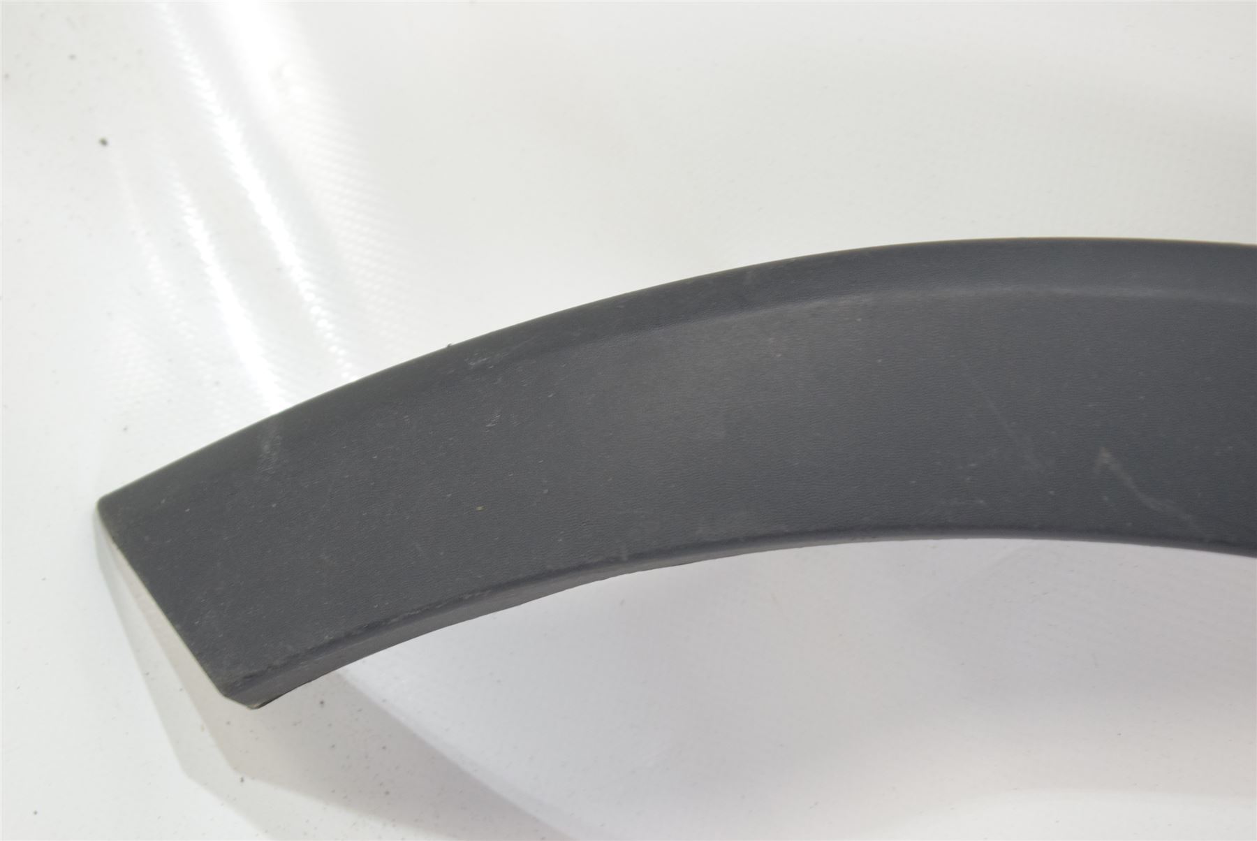 RENAULT CAPTUR LEFT FRONT WHEEL ARCH MOULDING TRIM 2013ON OEM