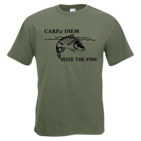 Erwachsene Carp e Diem Seize The Fish Fischer Angeln Karpfen Unisex Oliv T-Shirt - Bild 8 von 8