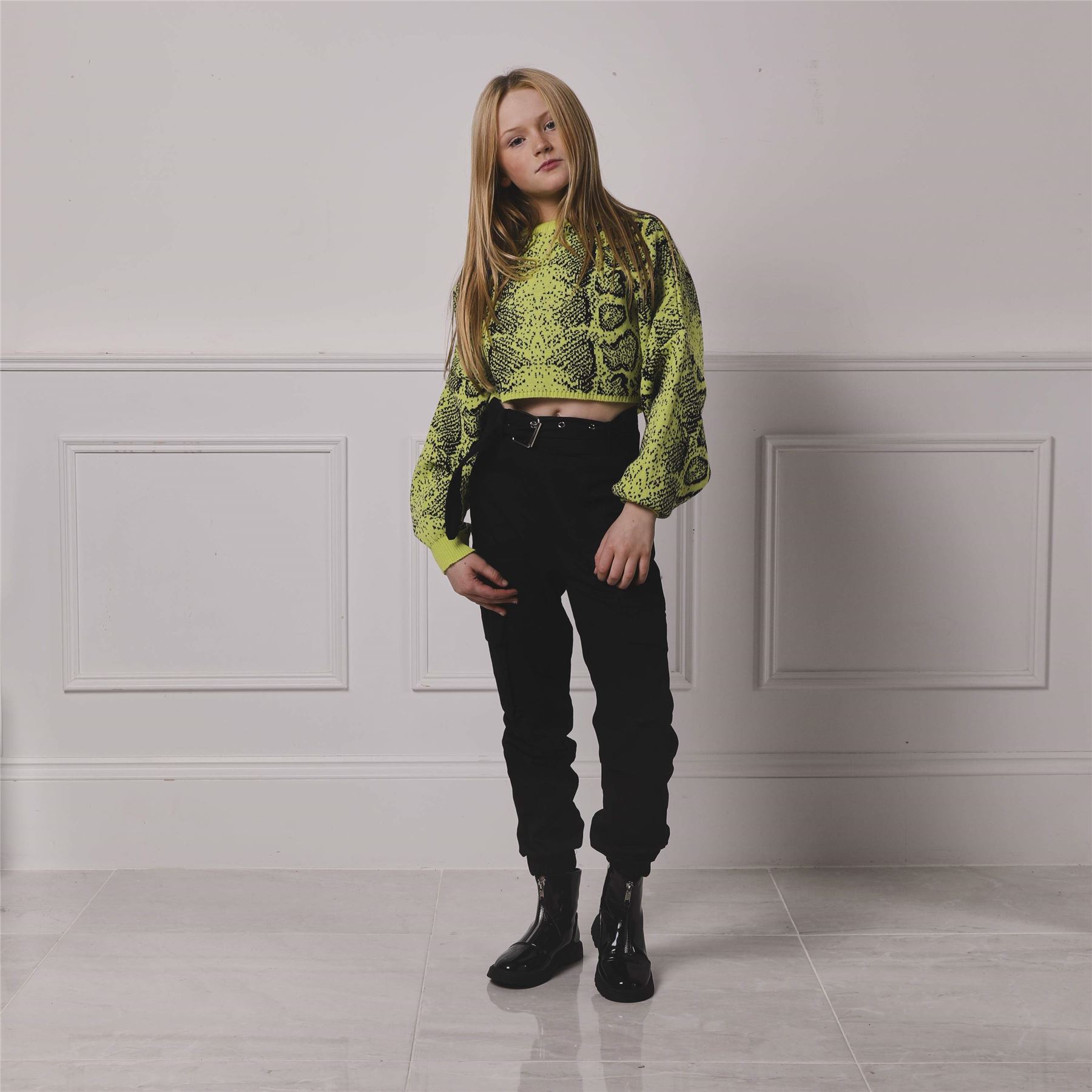 Girls Printed Cropped Jumper Snake Print Sweatshirt Long Sleeve Winter Sweater - Picture 5 of 7