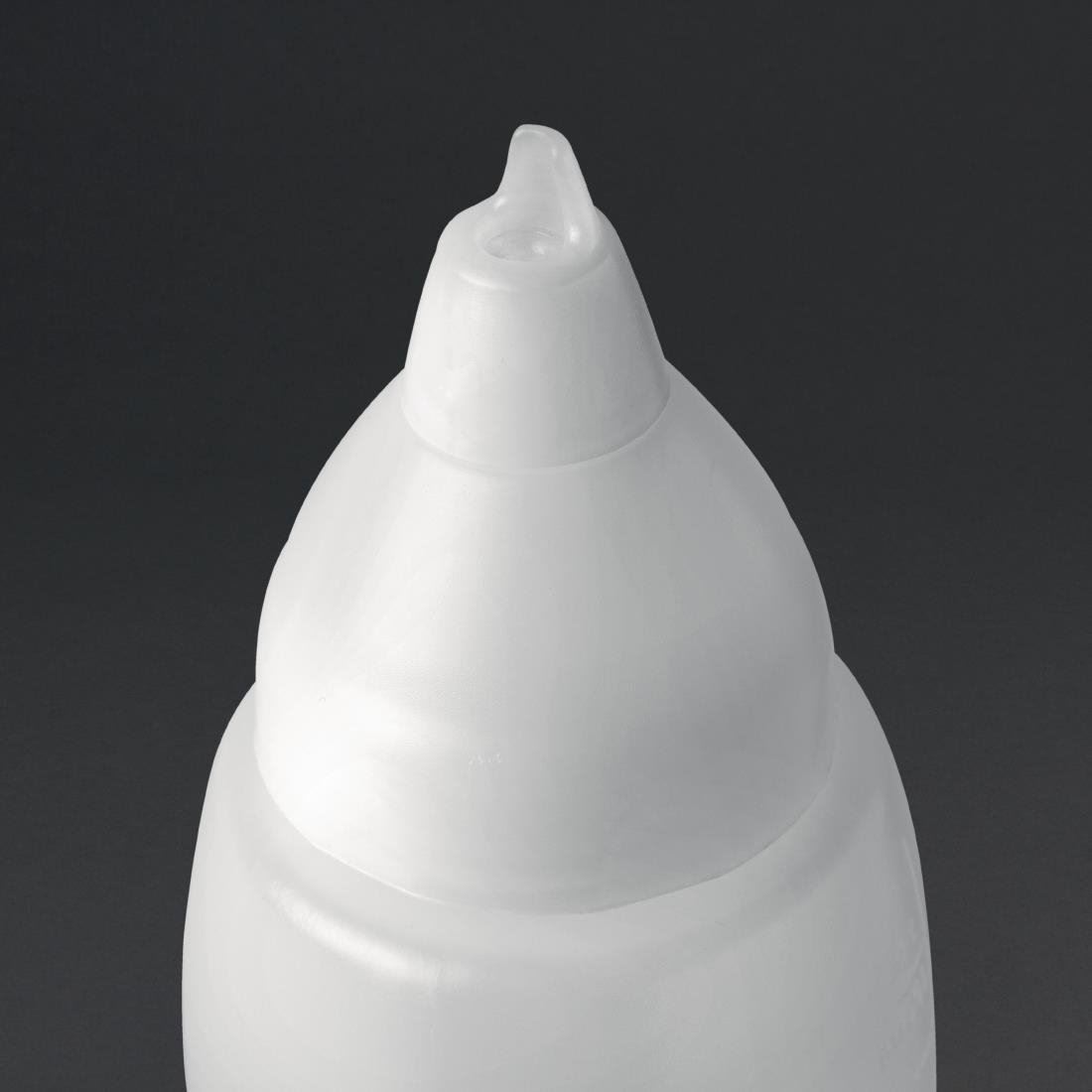 Araven Sauce Bottle in Polyethylene with Non Drip Closure Valve - 35 oz.