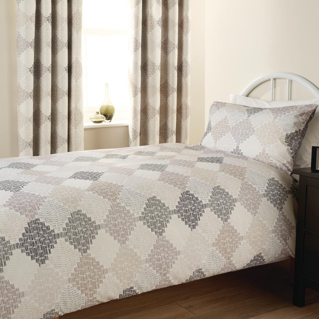 Mitre Essentials Hanover Duvet Cover Polyester Fabric - 24/24YC 152TC - Picture 7 of 9
