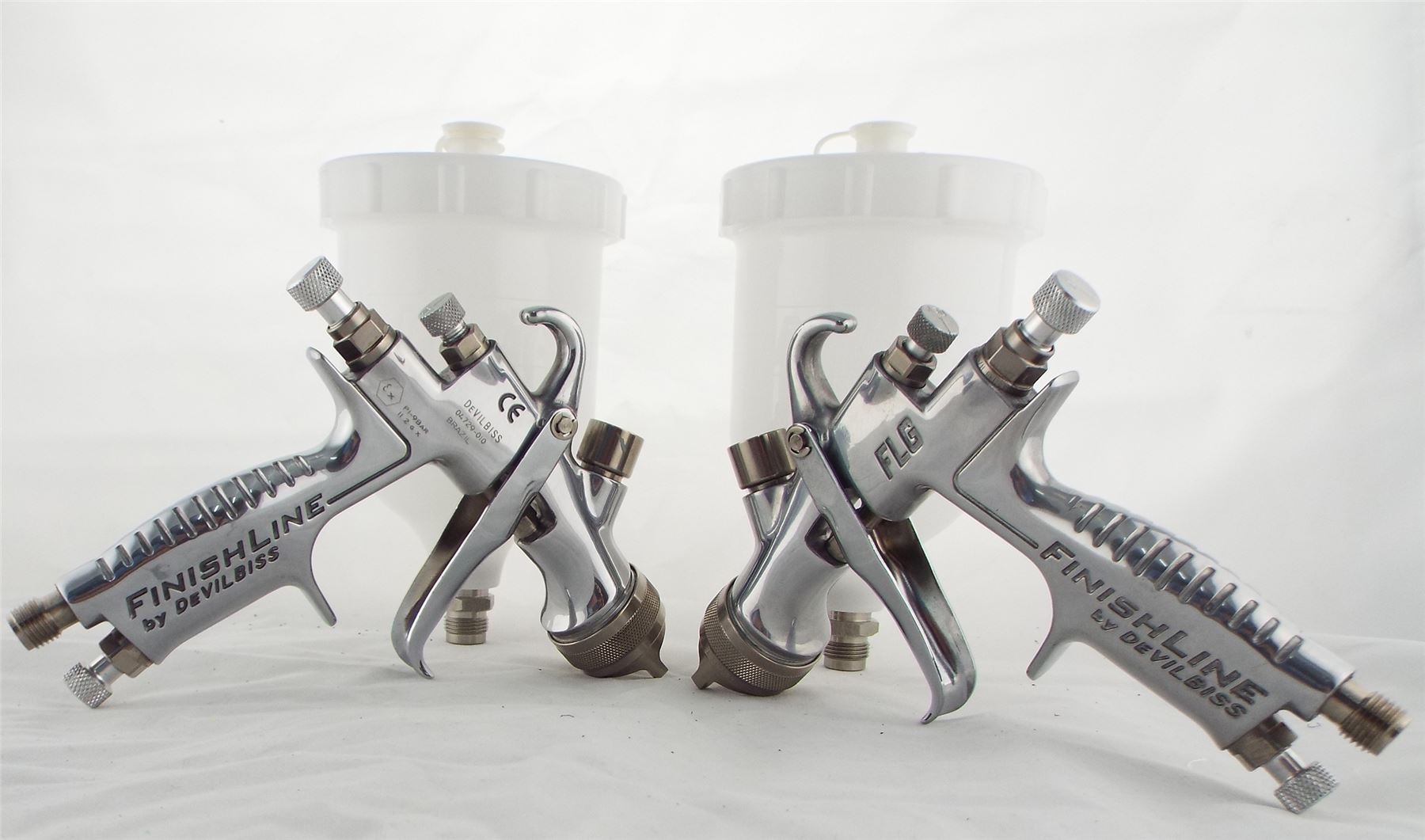 2 x Devilbiss FLG5 Gravity Spray Paint Guns 1 x 1.4mm & 1 x 1.8mm Tips