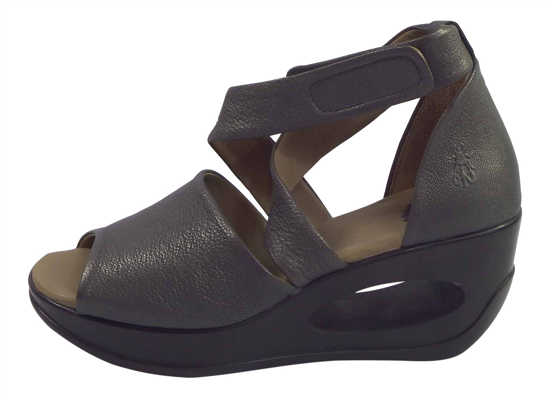 fly london comb sandals