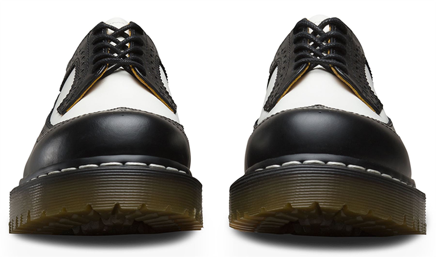 Dr Martens Mens 3989 Brogue BEX Black &amp; White Smooth