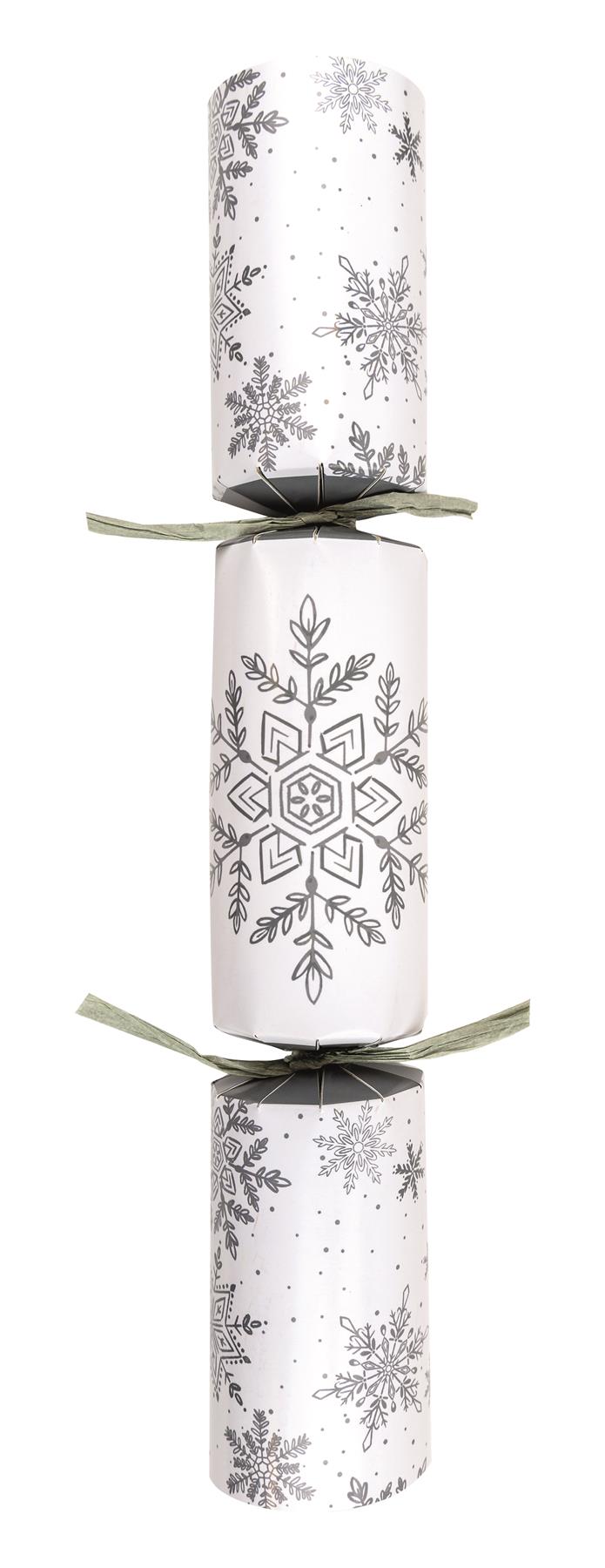 Family Christmas Crackers Pack 8 Giftmaker Novelty Festive Traditional Eco Xmas - Picture 27 of 27