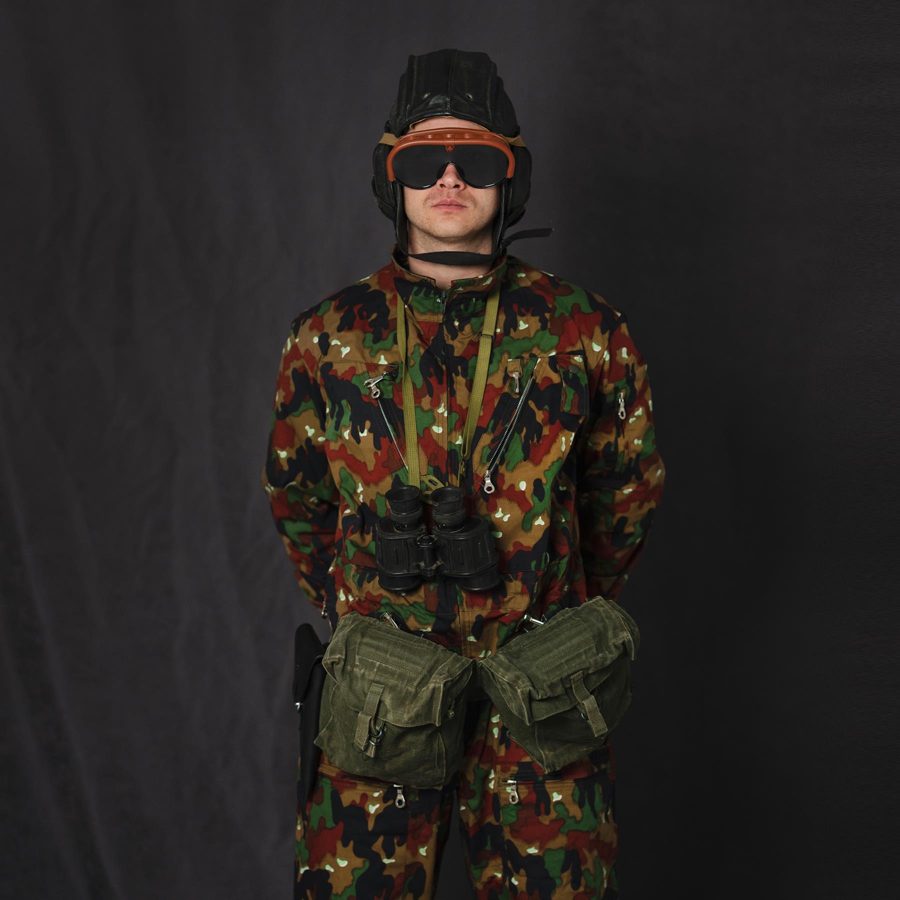 Original Italienische Armee Panzerbrille Blau Mit Etui Thumbnail 1