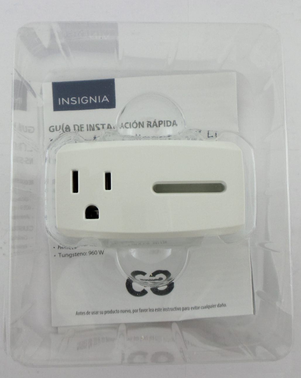 Insignia NSSP1X7 WiFi Smart Plug Simple Setup Wirelessly Control