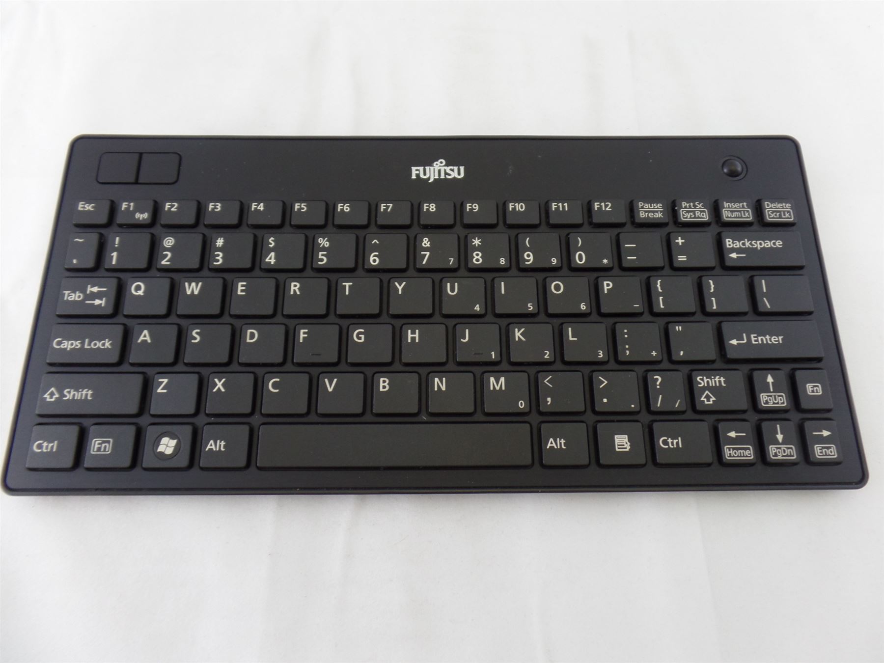 Fujitsu Bluetooth Wireless Keyboard + Cursor for Q550 Tablet BK022A