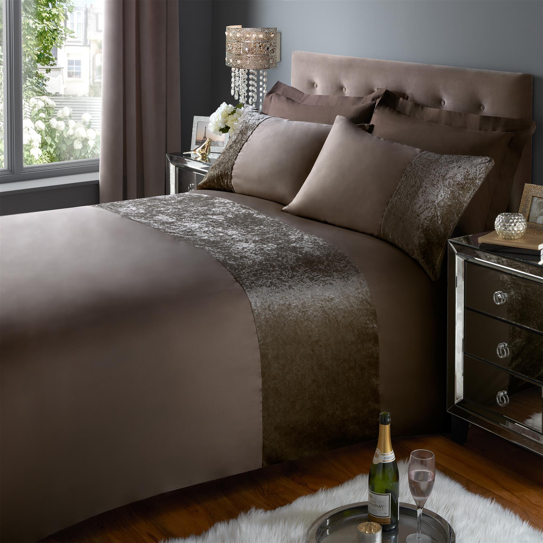 Set Micro Letto Con Fascia Velluto Schiacciato Copripiumino Federa Oxford Casalinga - Foto 38 di 49