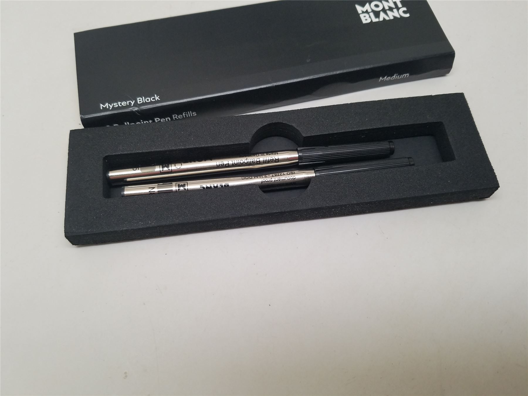 Montblanc 2 Ballpoint Pen Refill Medium Mystery Black 116190 "USED