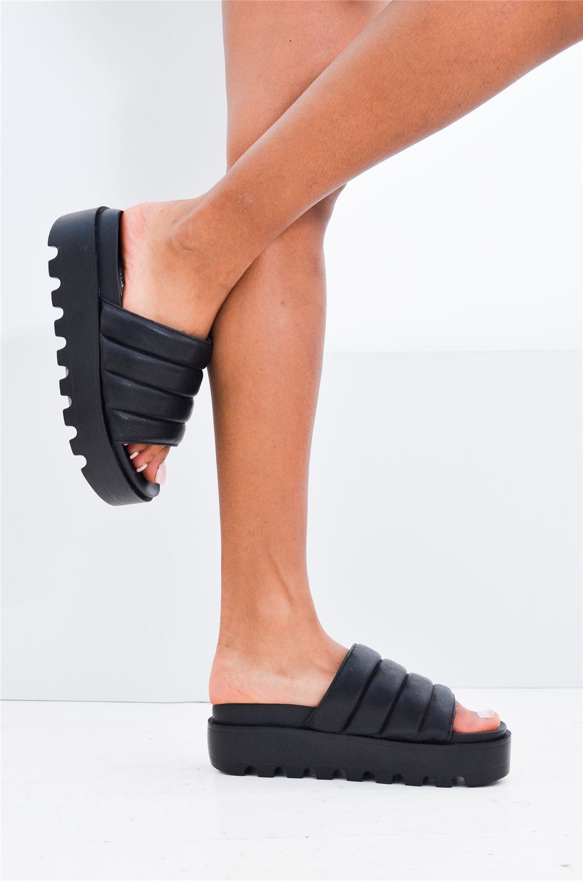 Womens Flatform Chunky Sliders Mules Comfy Padded Sandals Quilted