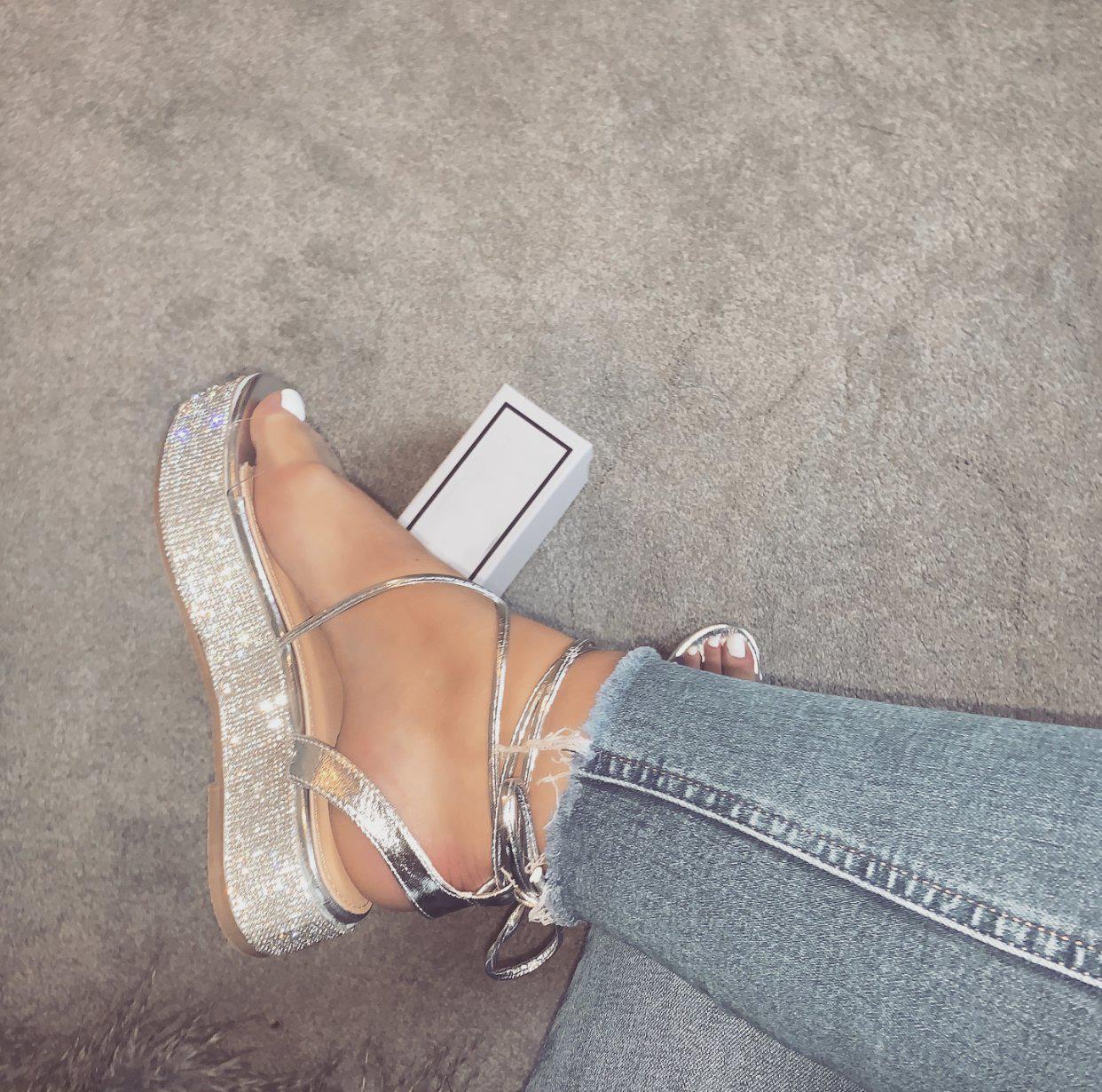 perspex flatforms
