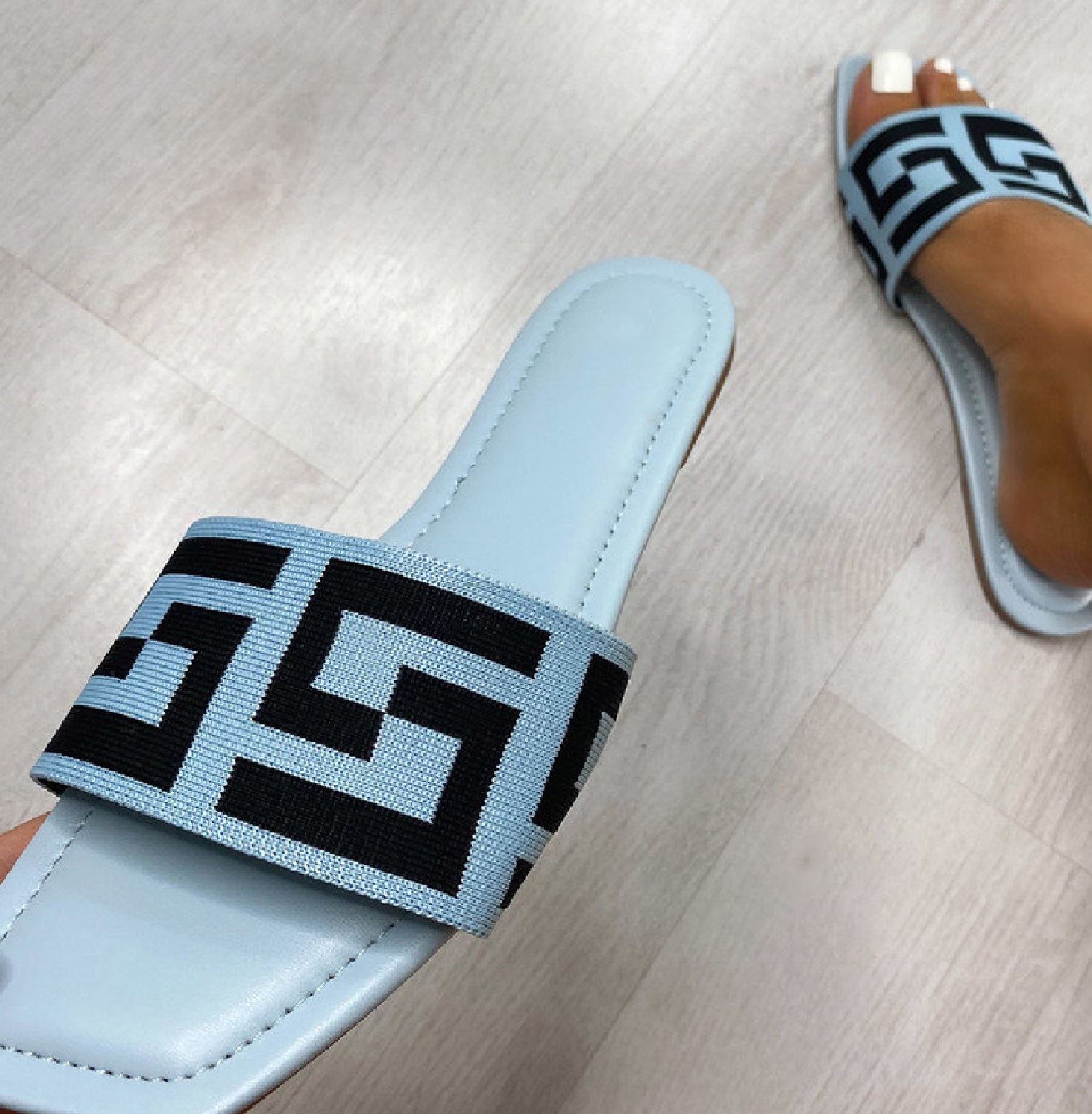 Womens Flat Slip On Mule Summer Sandals Ladies Casual Beach Sliders Shoes Size Womens Flat Slip On Mule Summer Sandals Ladies Casual Beach Sliders Shoes Size