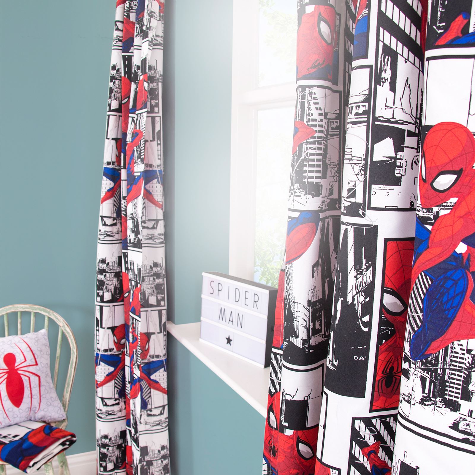 Spiderman Métropole Prêt à L\'em Ploi Rideaux Chambre Garçons 137cm ... Spiderman Métropole Prêt à L\'em Ploi Rideaux Chambre Garçons 137cm ...