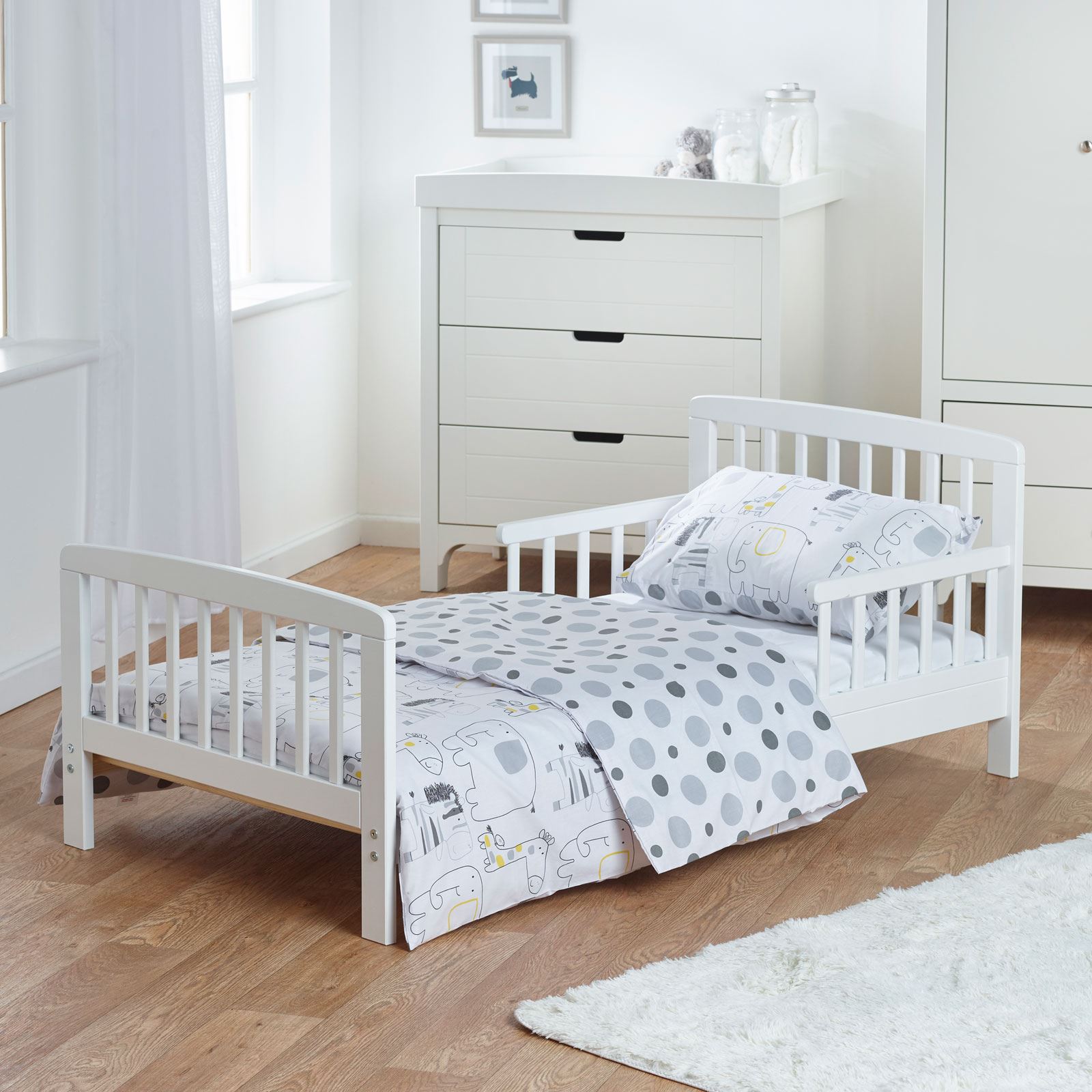 Classic Wooden Cot Bed with Fibre Mattress Boys Girls Bed White Toddler