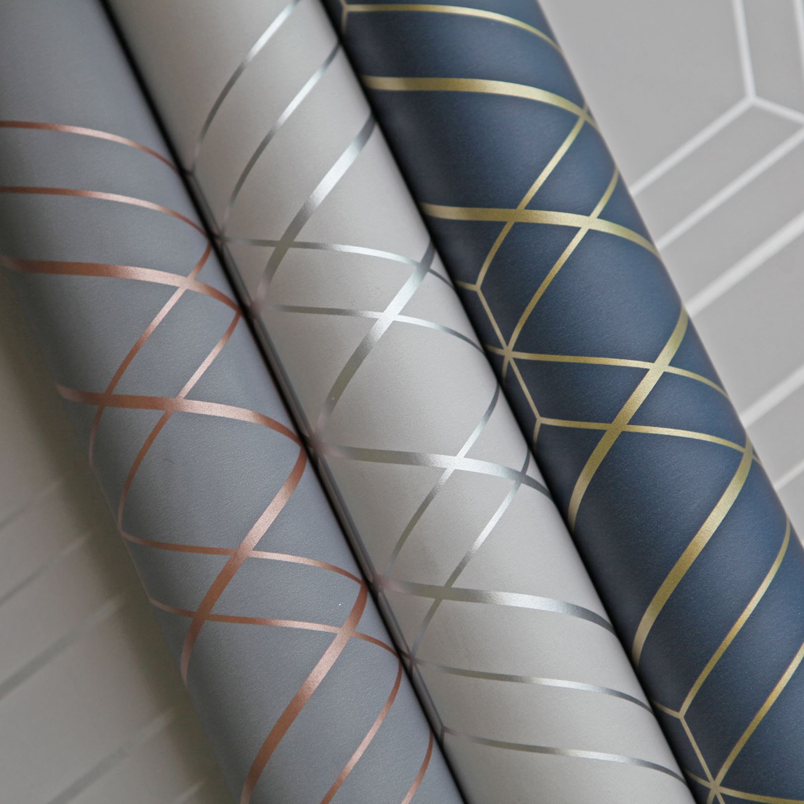 METRO DIAMOND GEOMETRIC WALLPAPER NAVY BLUE / GOLD WOW003 WORLD OF