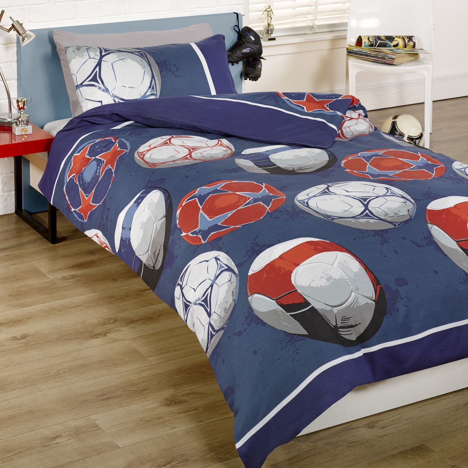 Sports bedding