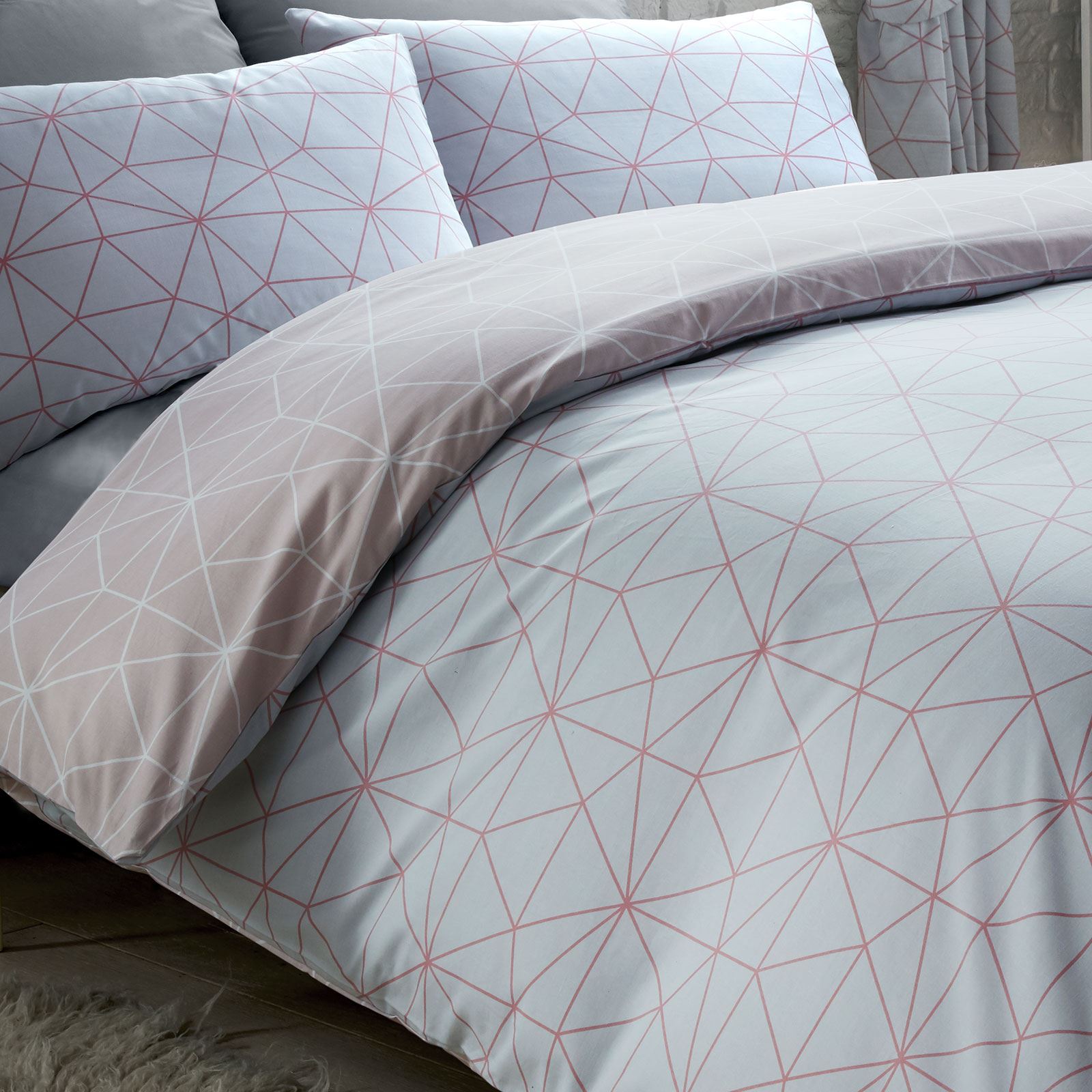 GEOMETRIC METRO PRISM TRIANGLE KING SIZE DUVET COVER SET REVERSIBLE