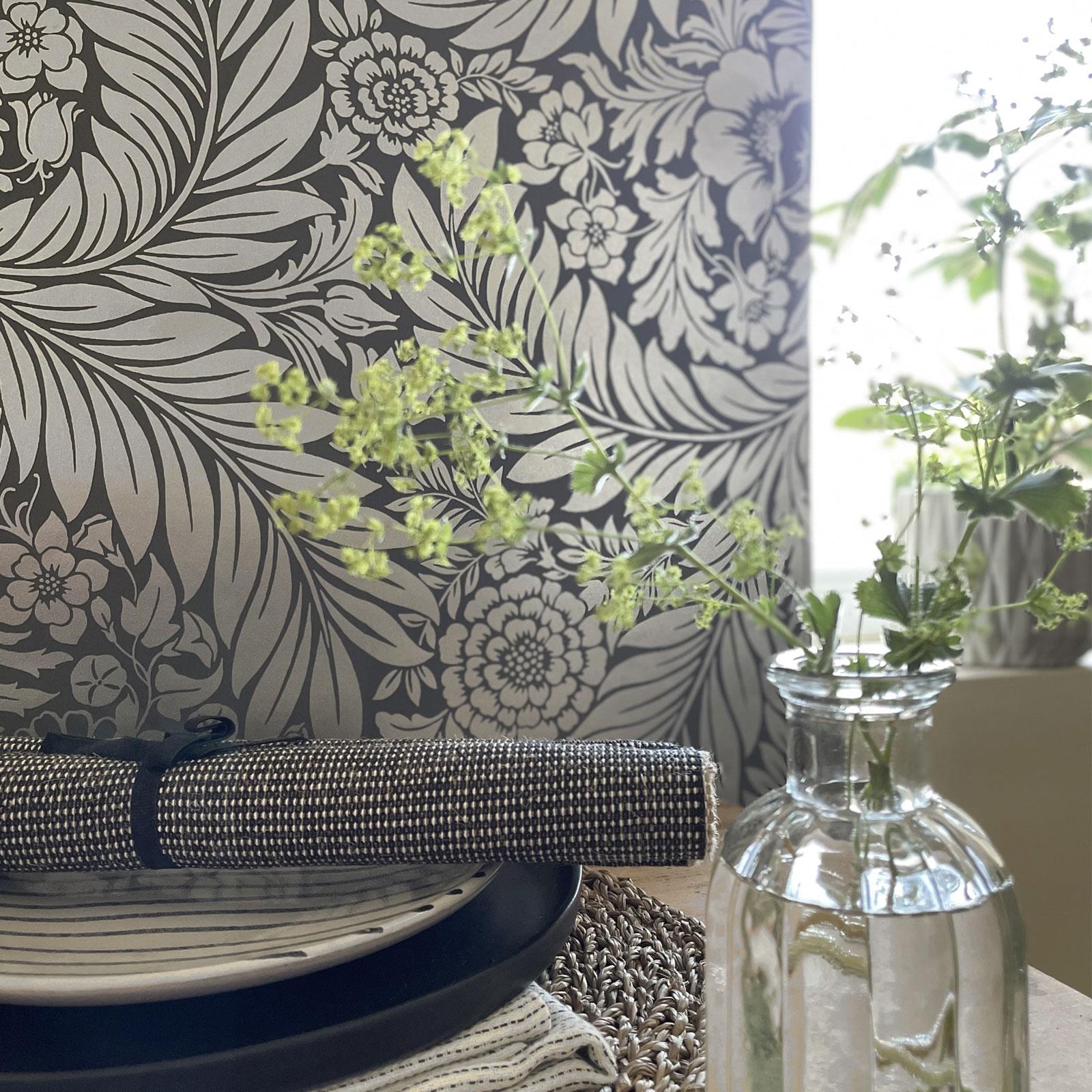 Belgravia Florence Leaf Wallpaper Victorian Floral Trails Leaves - Choose Colour - Picture 12 of 35