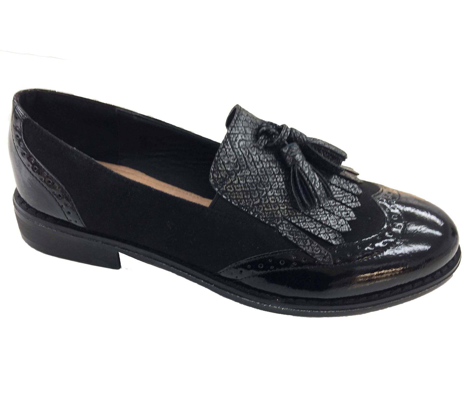 slip on tassel shoes