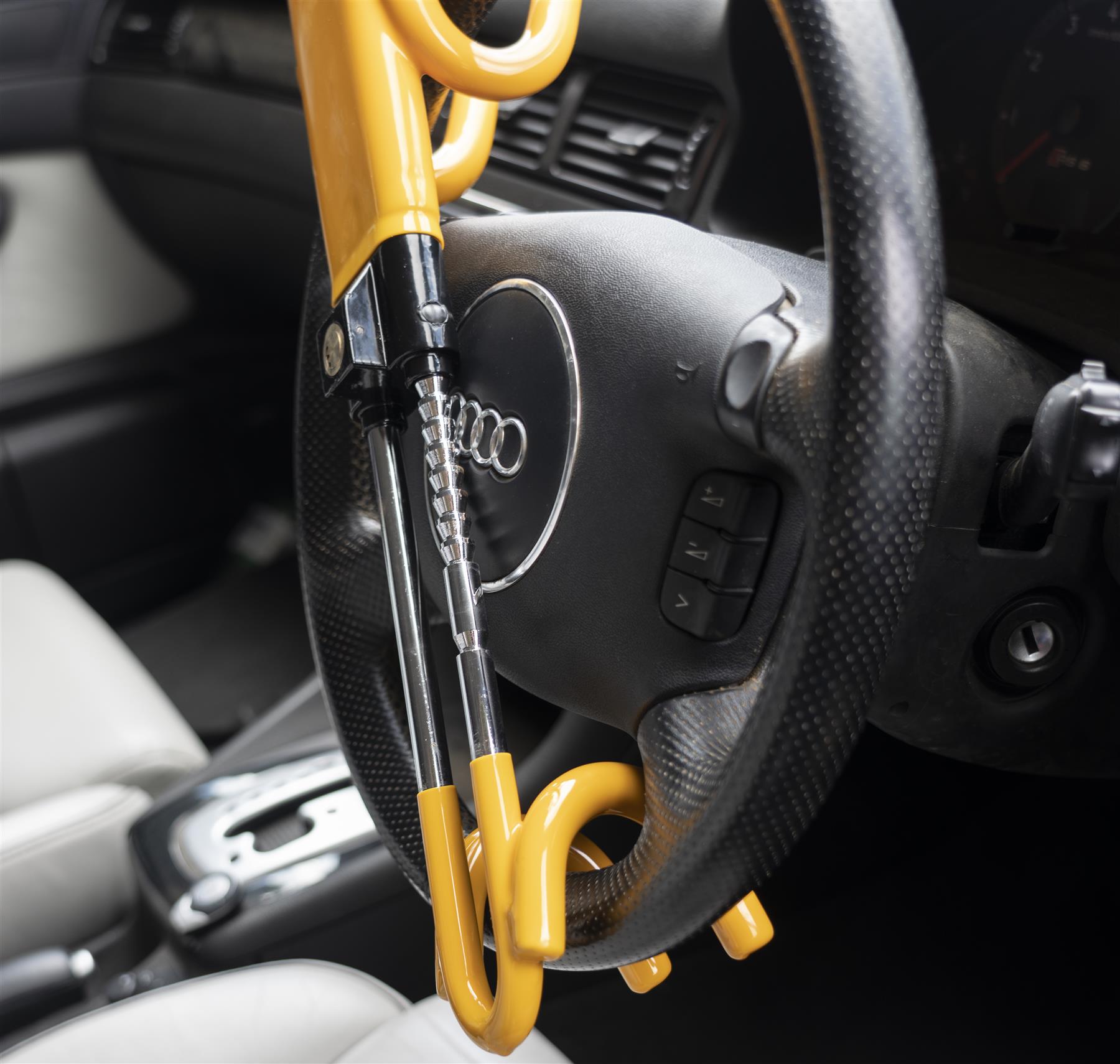 Heavy Duty Steering Wheel Lock High Security Anti Theft Twin Bar Hook