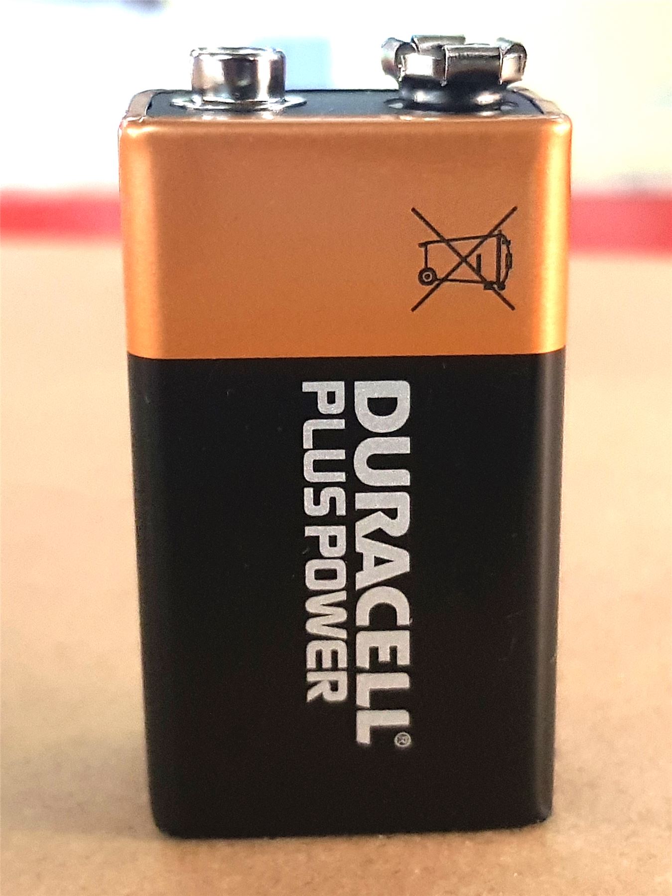 4 x Duracell 9V PP3 Plus Power Batteries, Smoke Alarms (LR22, MN1604