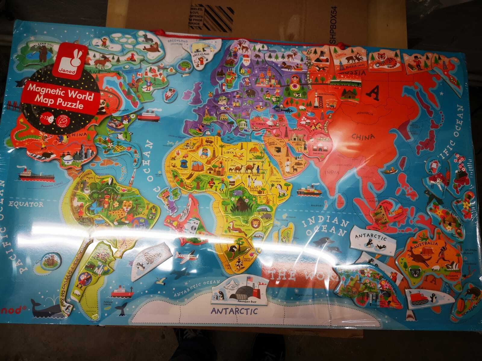 92 Pieces Janod J05504 Wooden Magnetic World Map Puzzle English Version